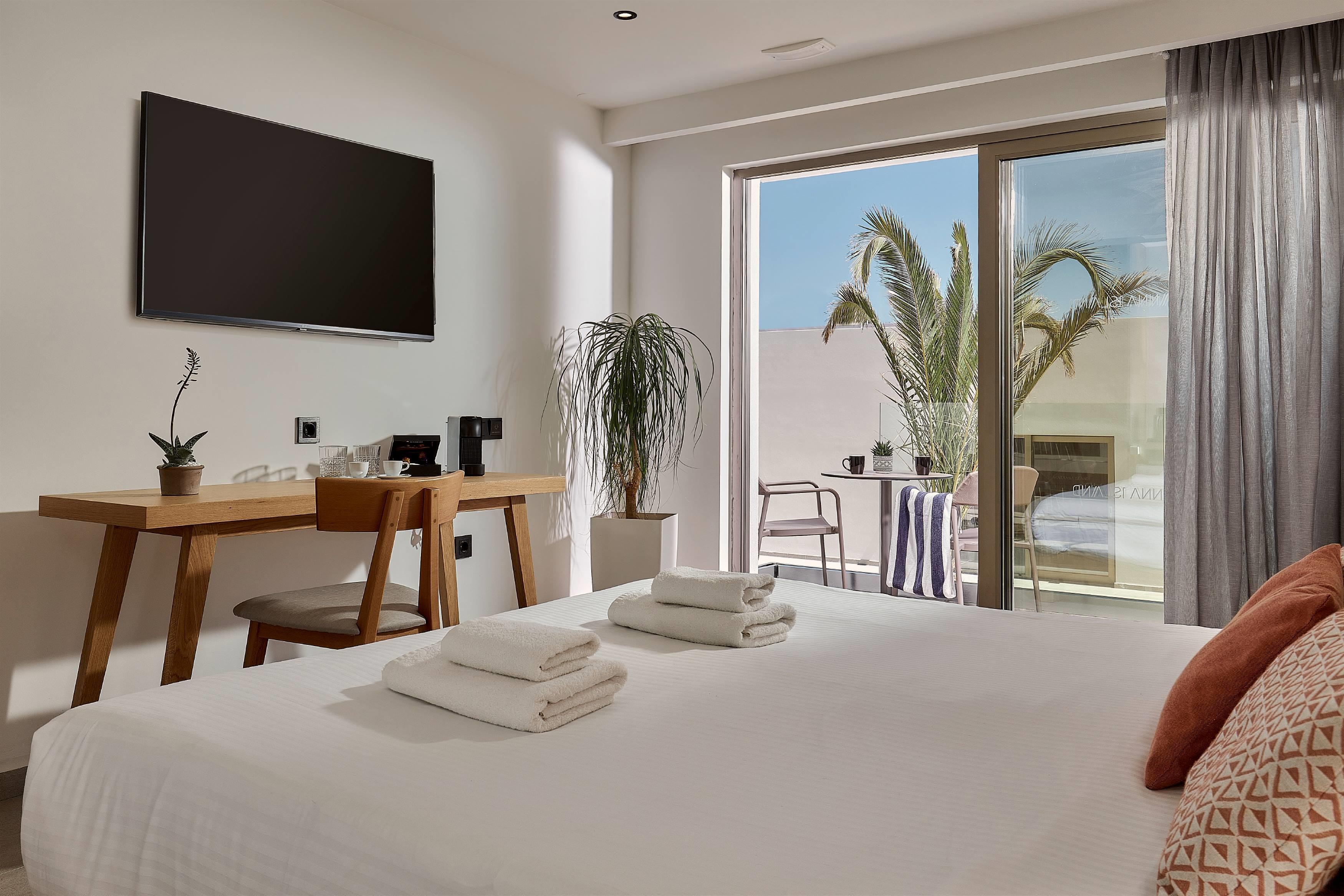 Enorme Santanna Island 16