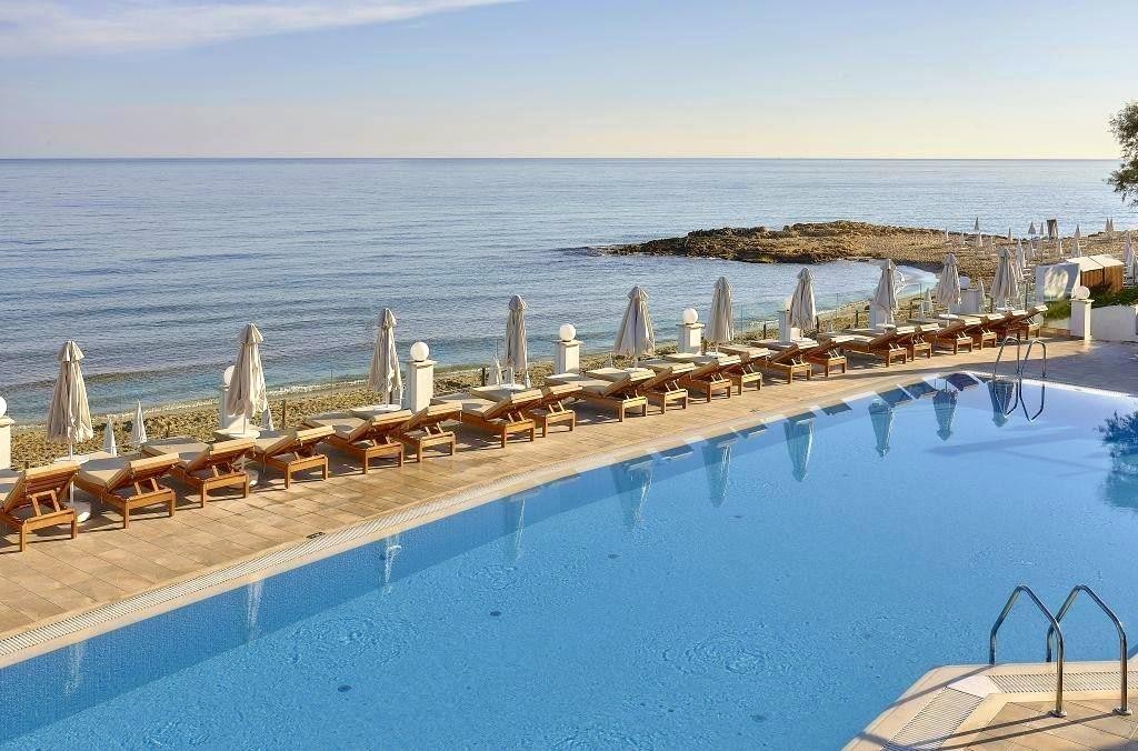 Alexander Beach Hotel & Village 12