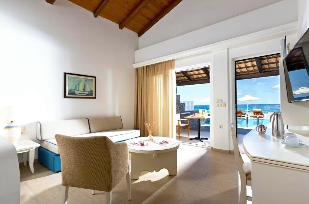 Alexander Beach Hotel & Village 11