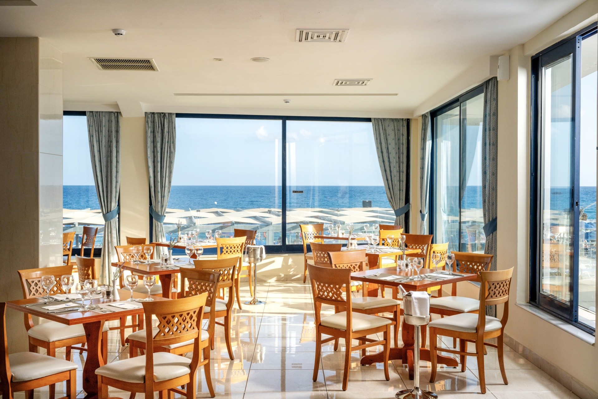 Mare Blue Sunshine 16