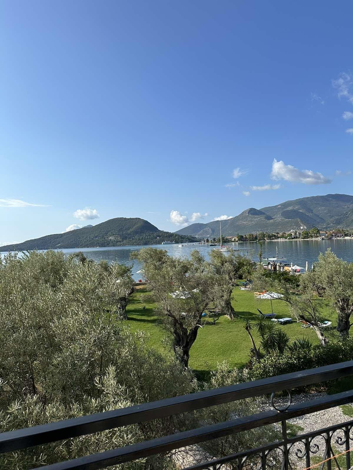 PERIGIALI BEACH PENSION 19