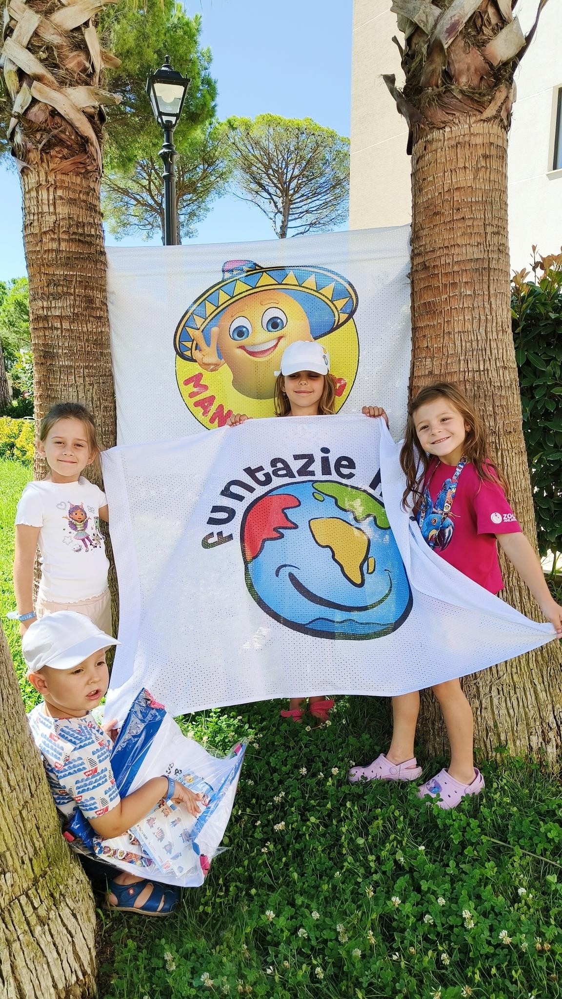 NINOS GRAND BEACH 51