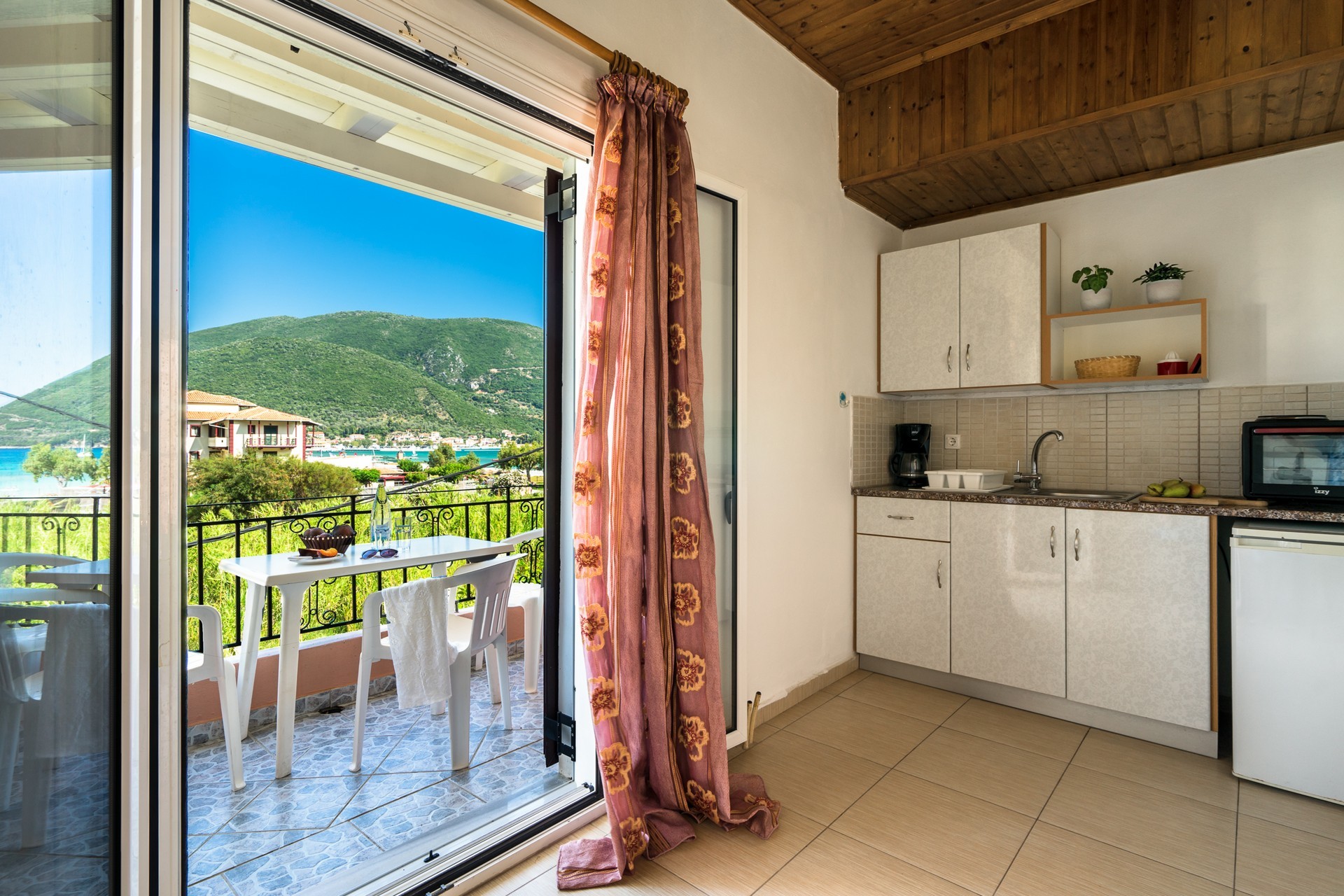 Aiolos Apartments 10