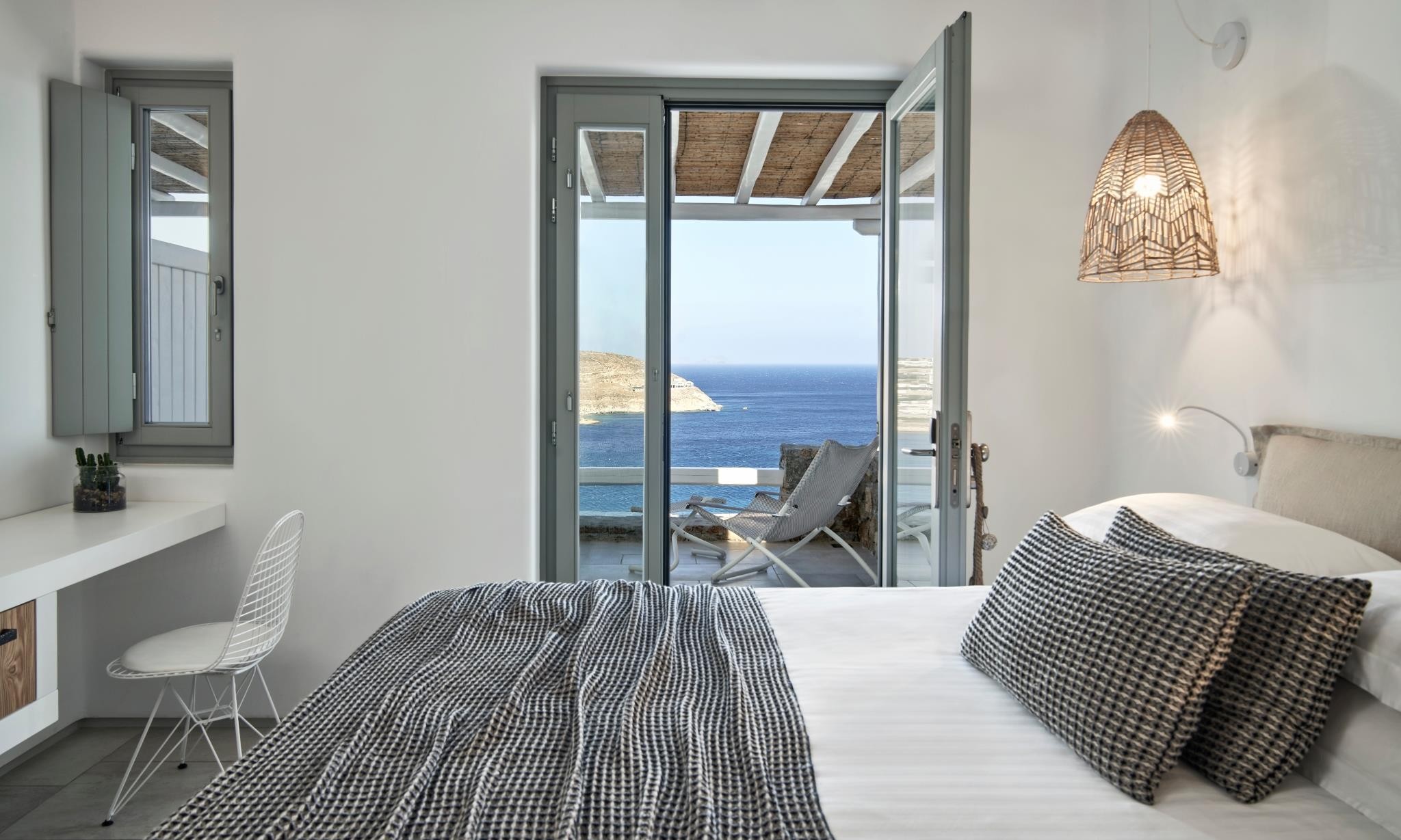 Mykonos Bliss-Cozy suites 3