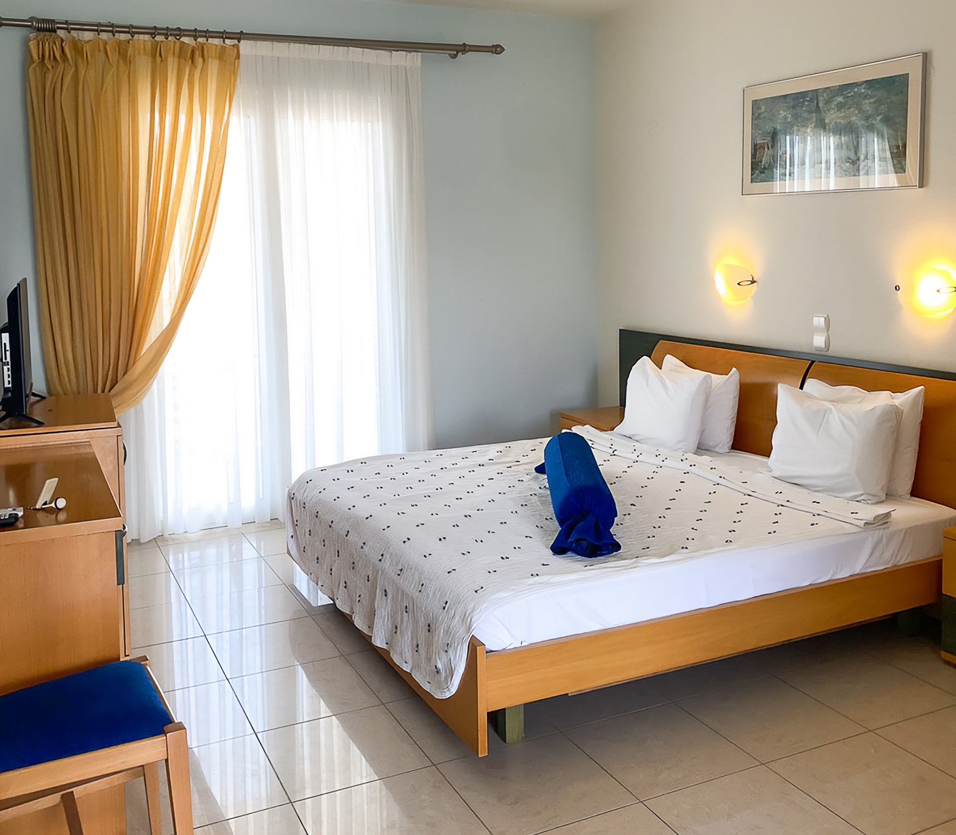 Zeus Paradise Beach  14