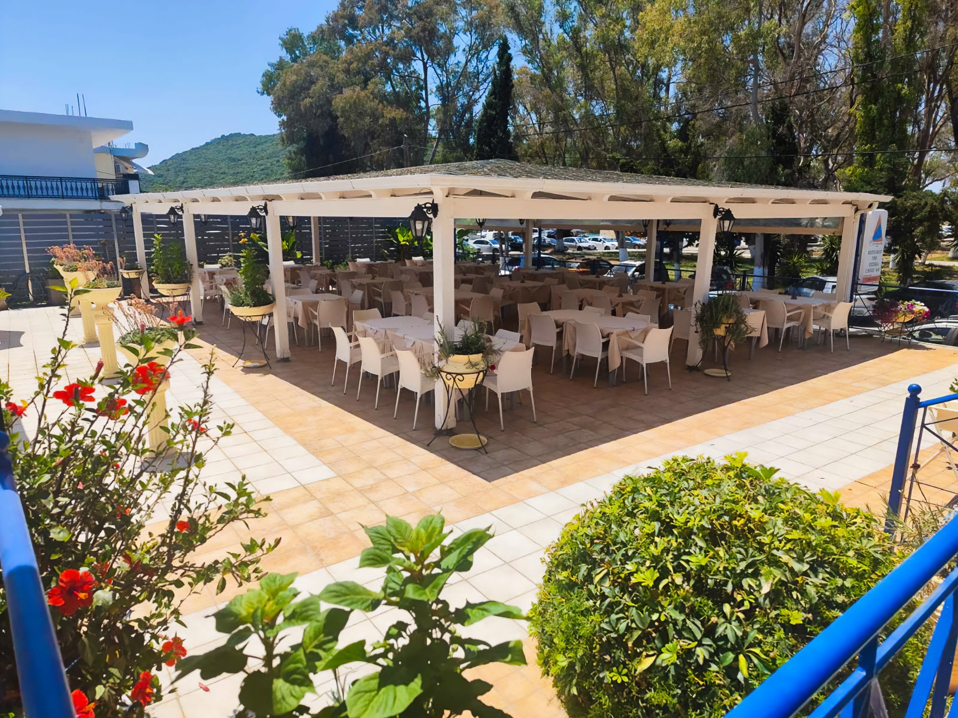 Zeus Paradise Beach  19