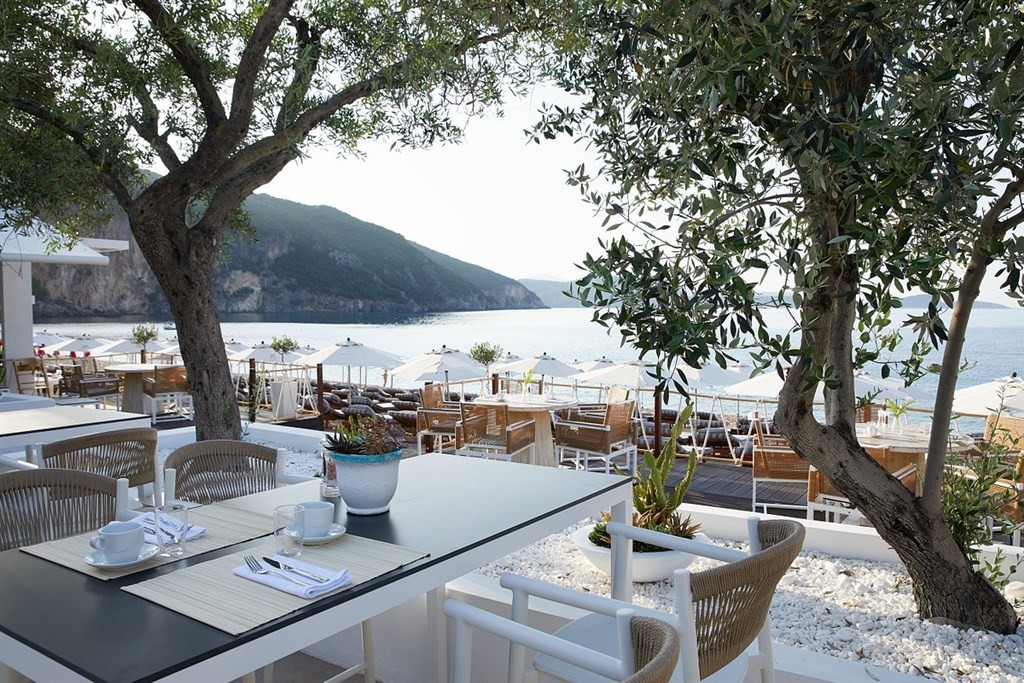 Lichnos Beach Hotel & Suites 7