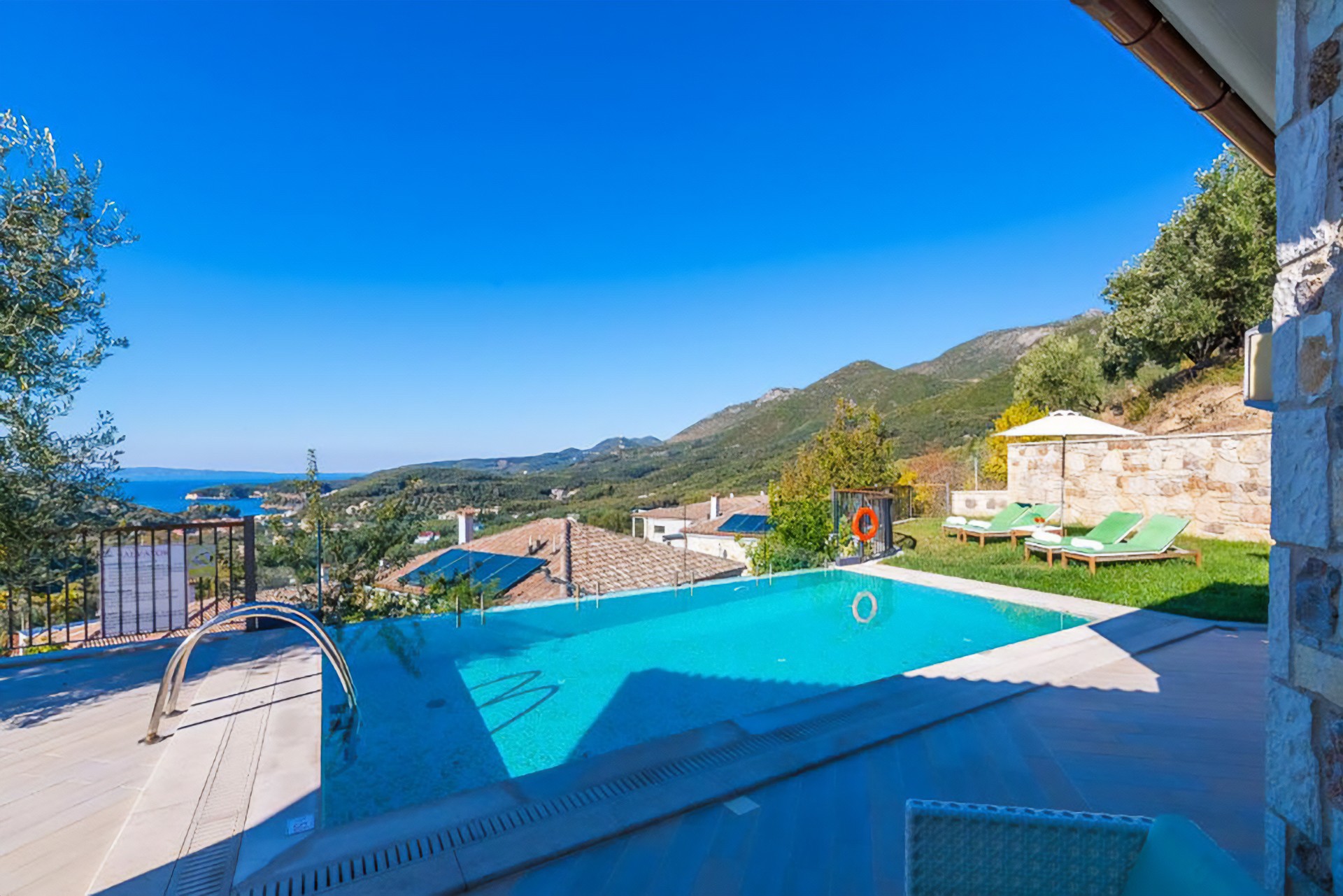 Salvator Villas & Spa Hotel