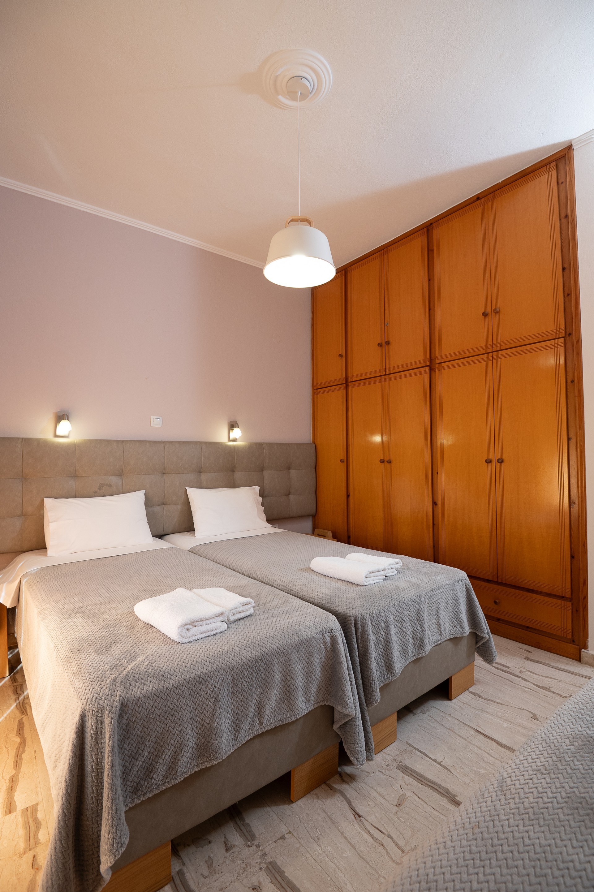 Zotos Studios & Apartments 10