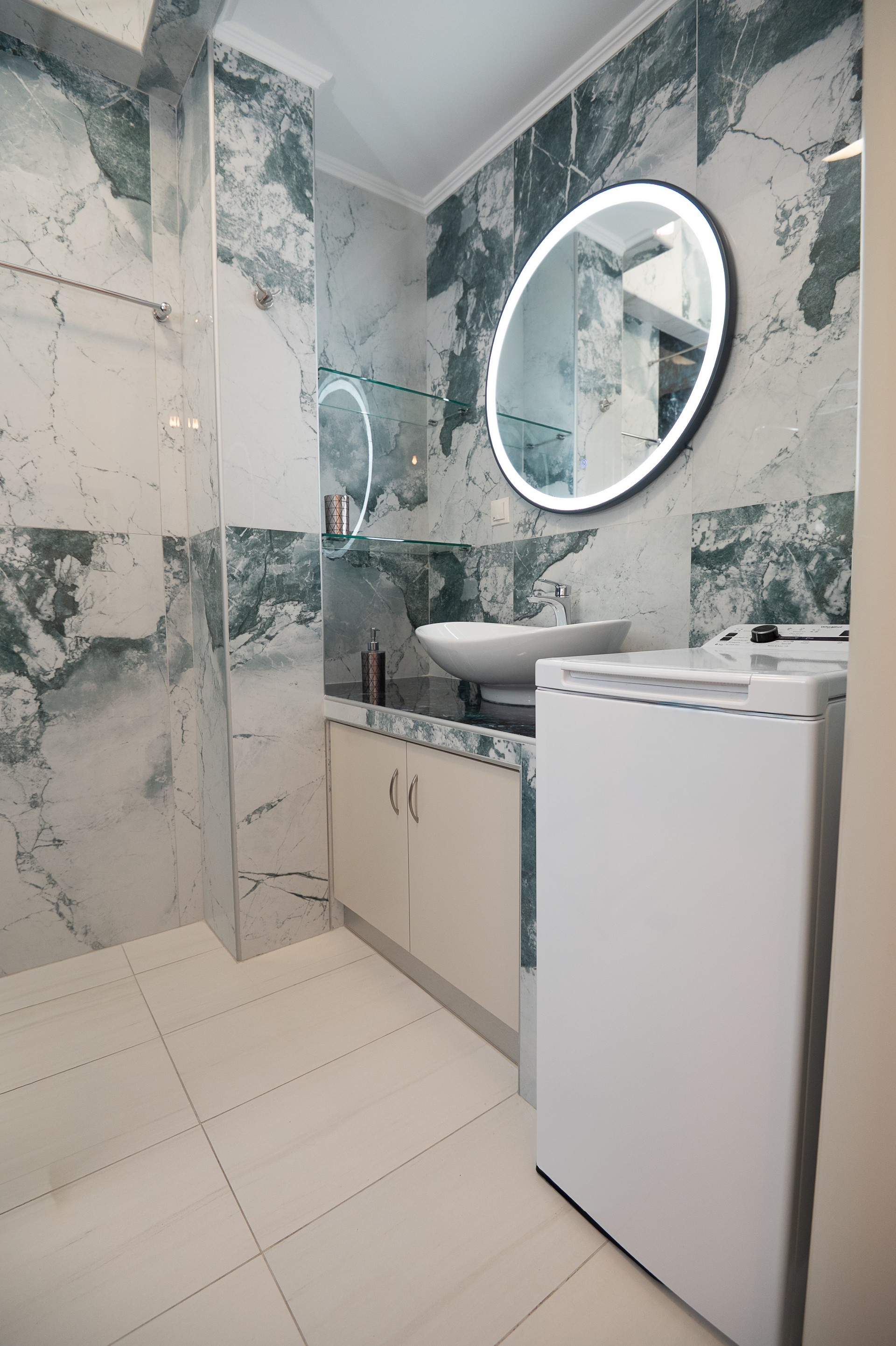 Zotos Studios & Apartments 11