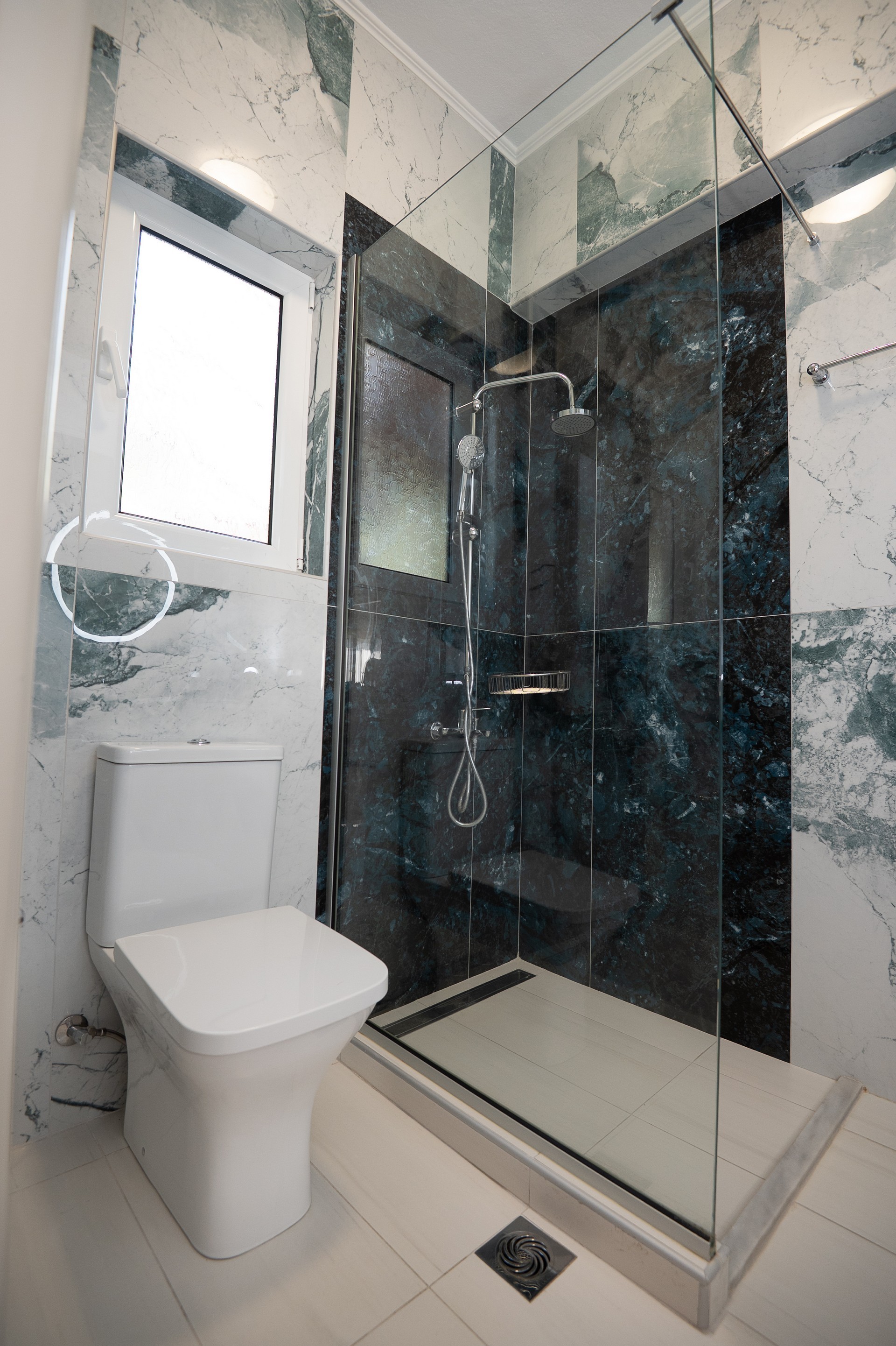 Zotos Studios & Apartments 18