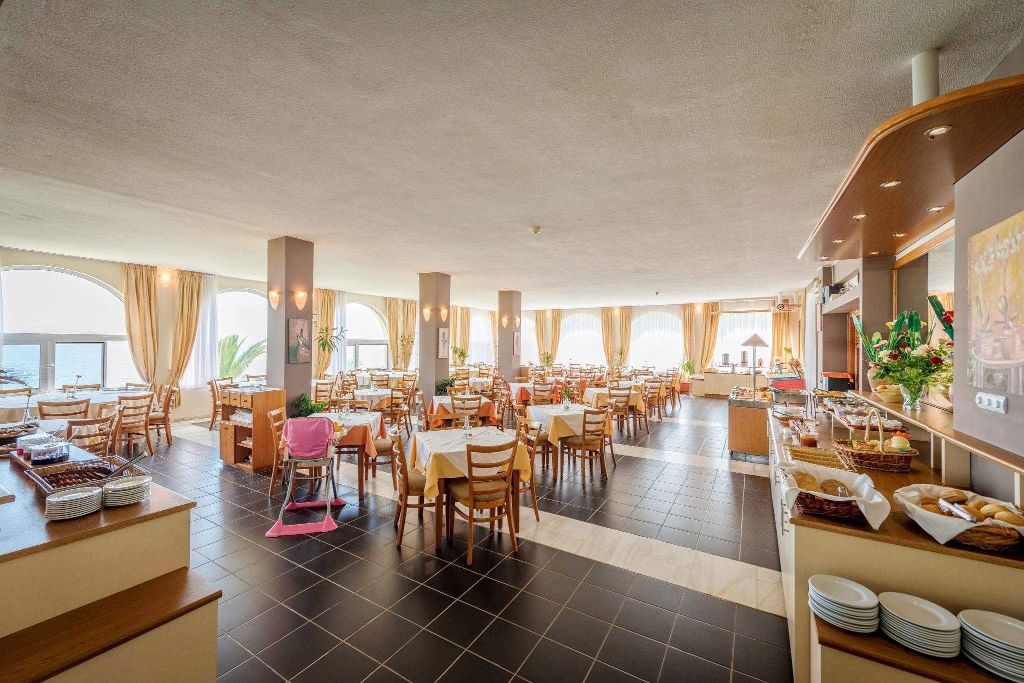 Pavlina Beach Hotel 10