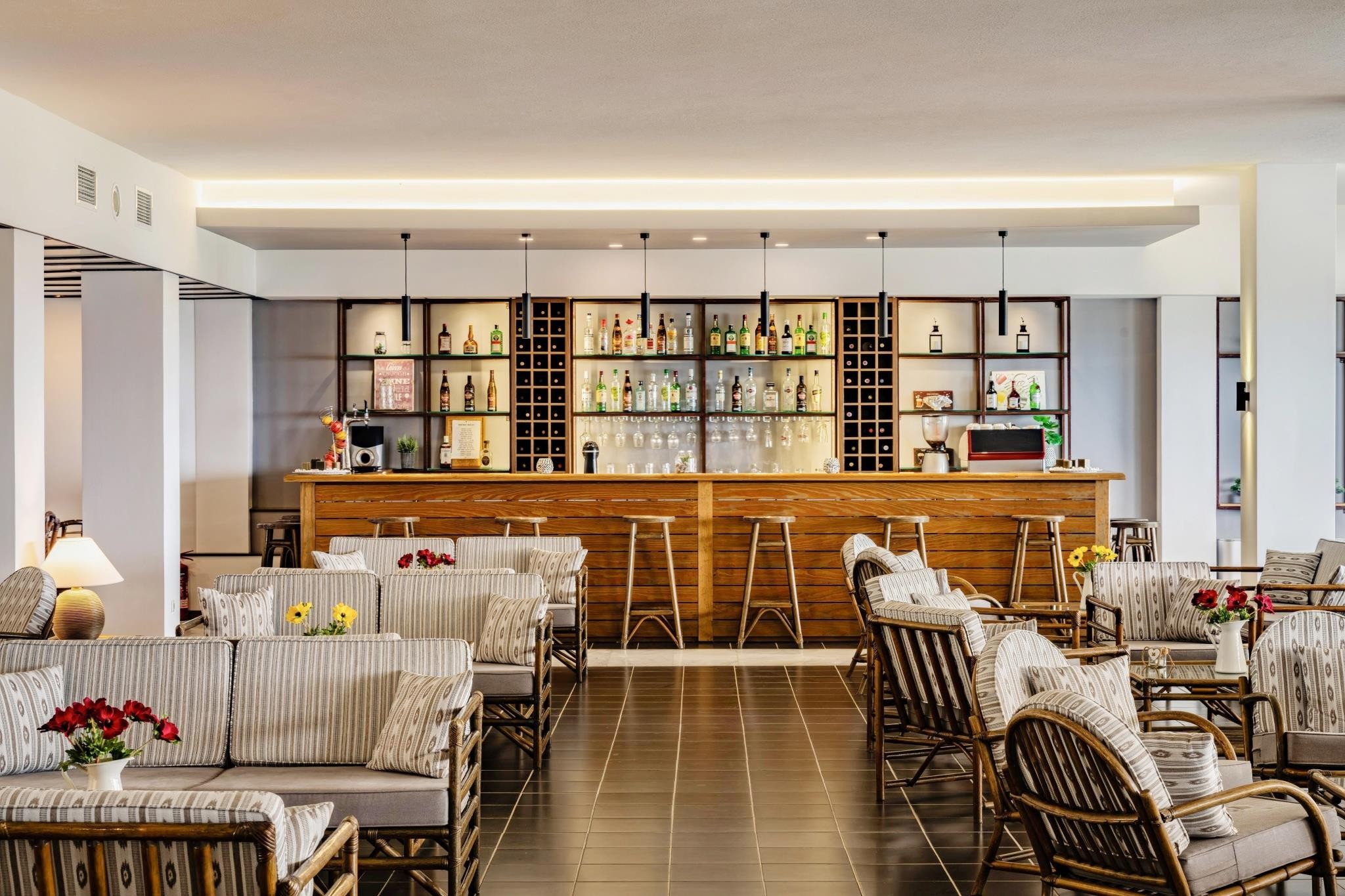 Pavlina Beach Hotel 8