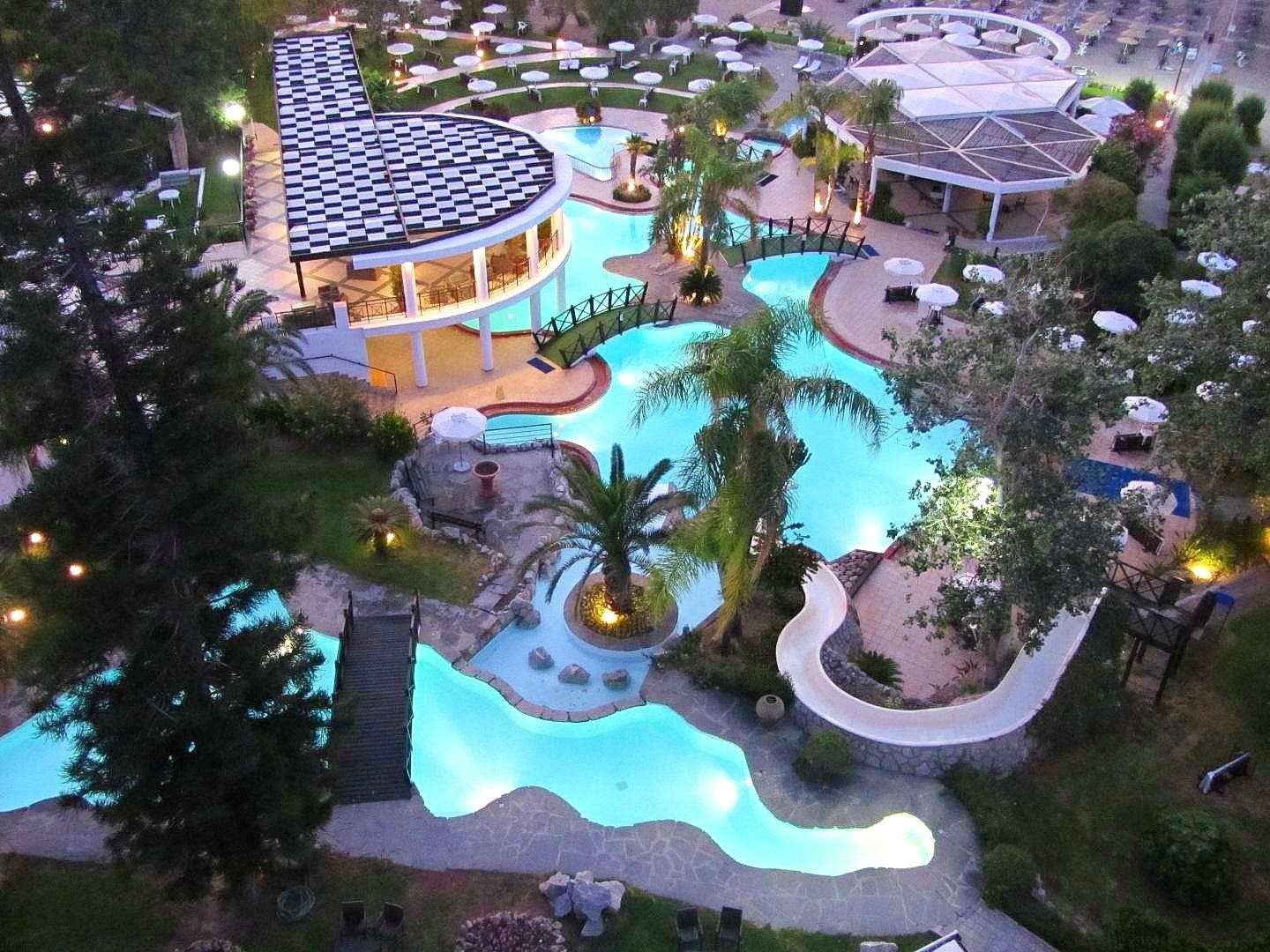 Calypso Beach Hotel  14