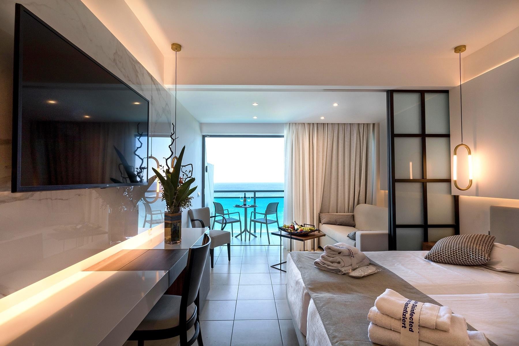 Calypso Beach Hotel  9