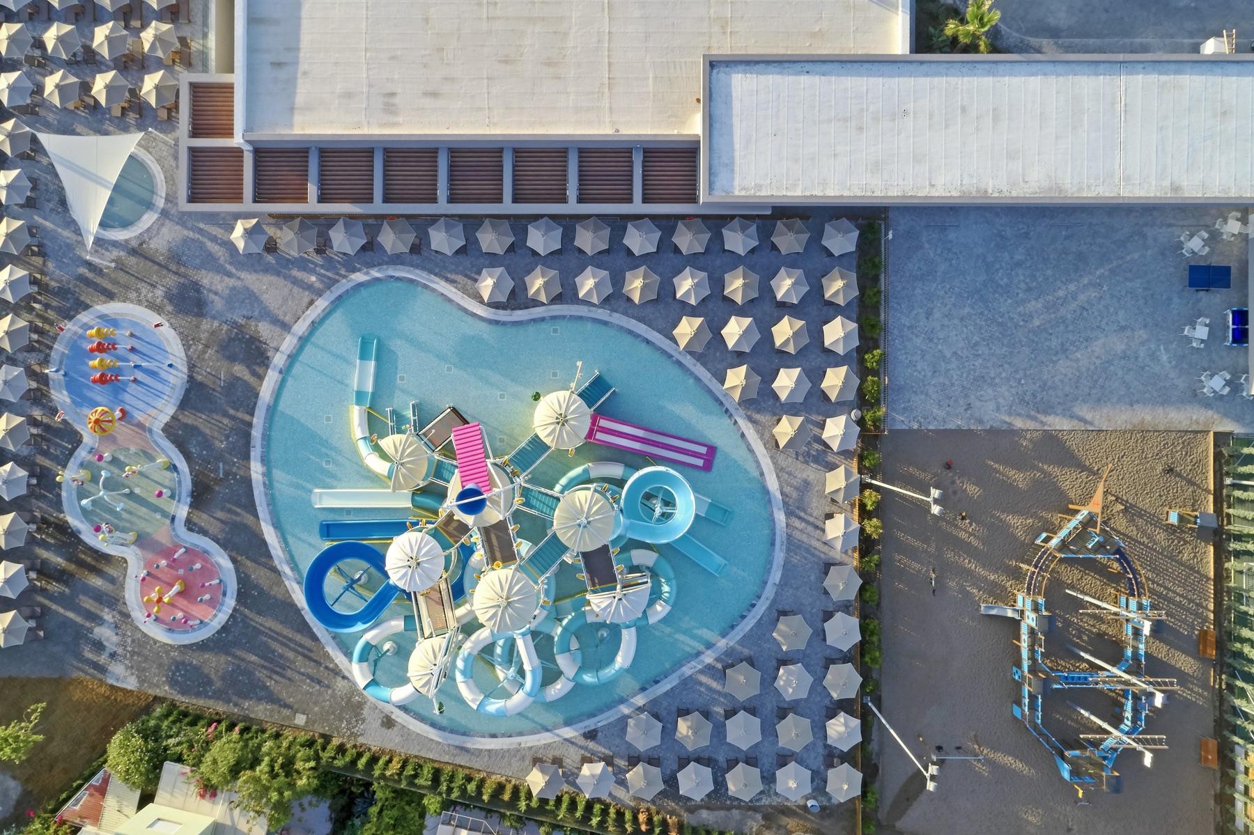 Atlantica Dreams Resort & Spa 11