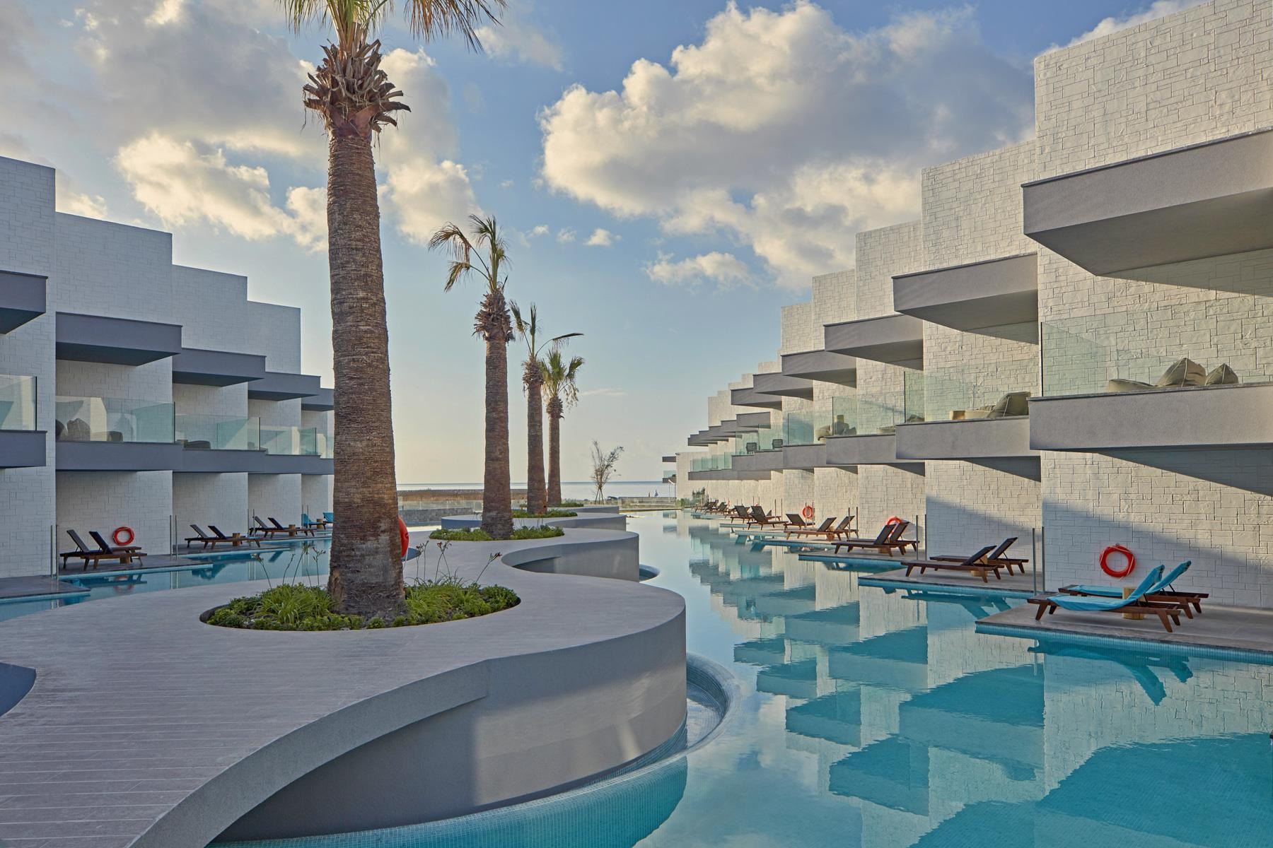 Atlantica Dreams Resort & Spa 14