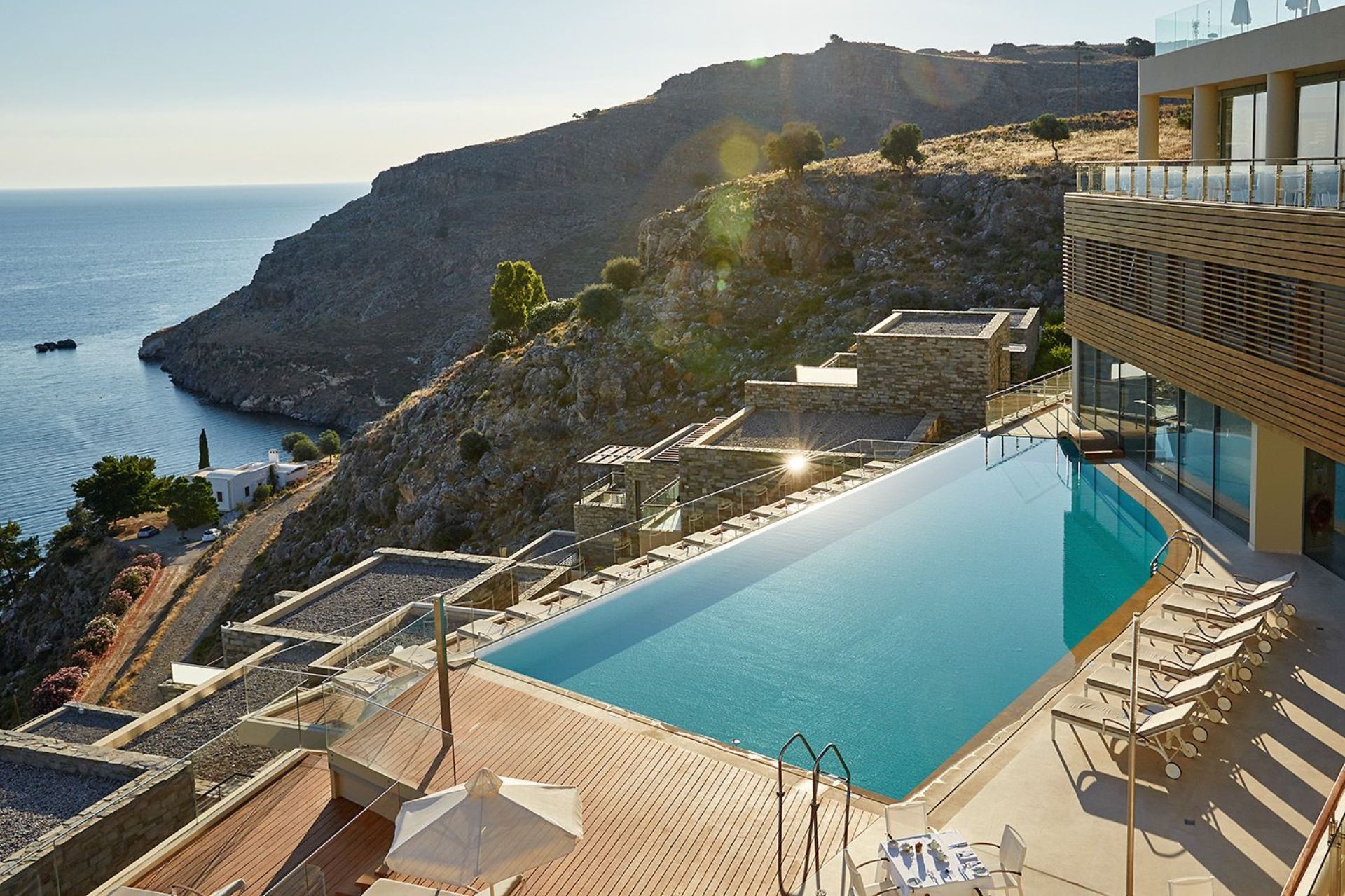 Lindos Blu Luxury Hotel & Suites – romantický úkryt nad zálivem Vlycha