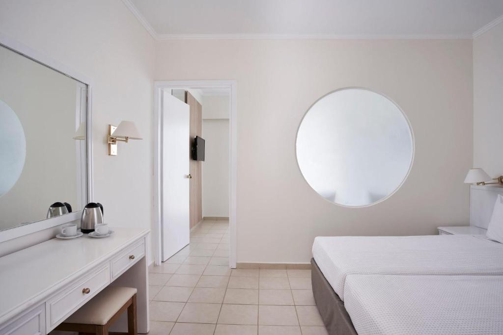 Kiotari Miraluna Beach Resort 20