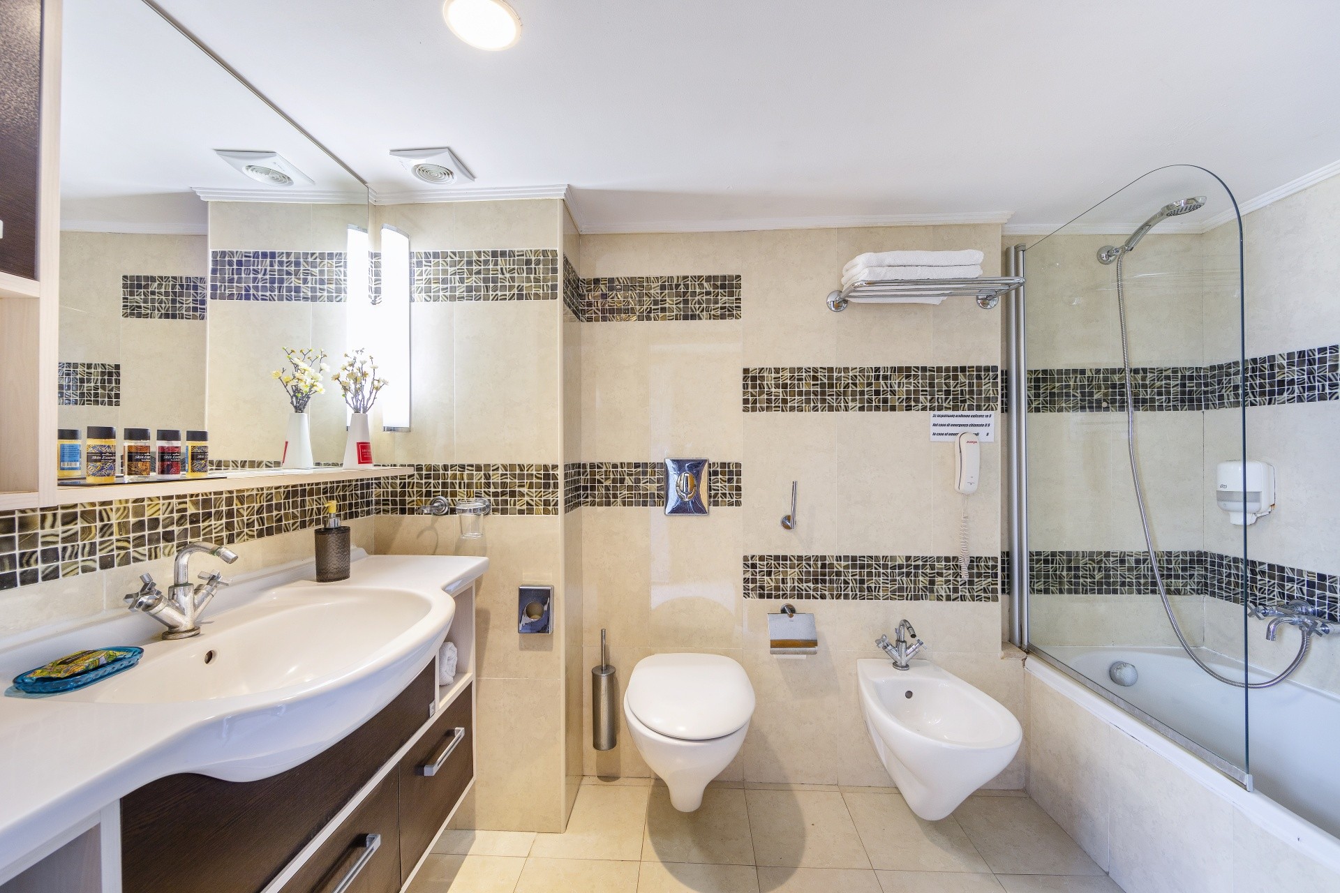 Leonardo Kolymbia 12