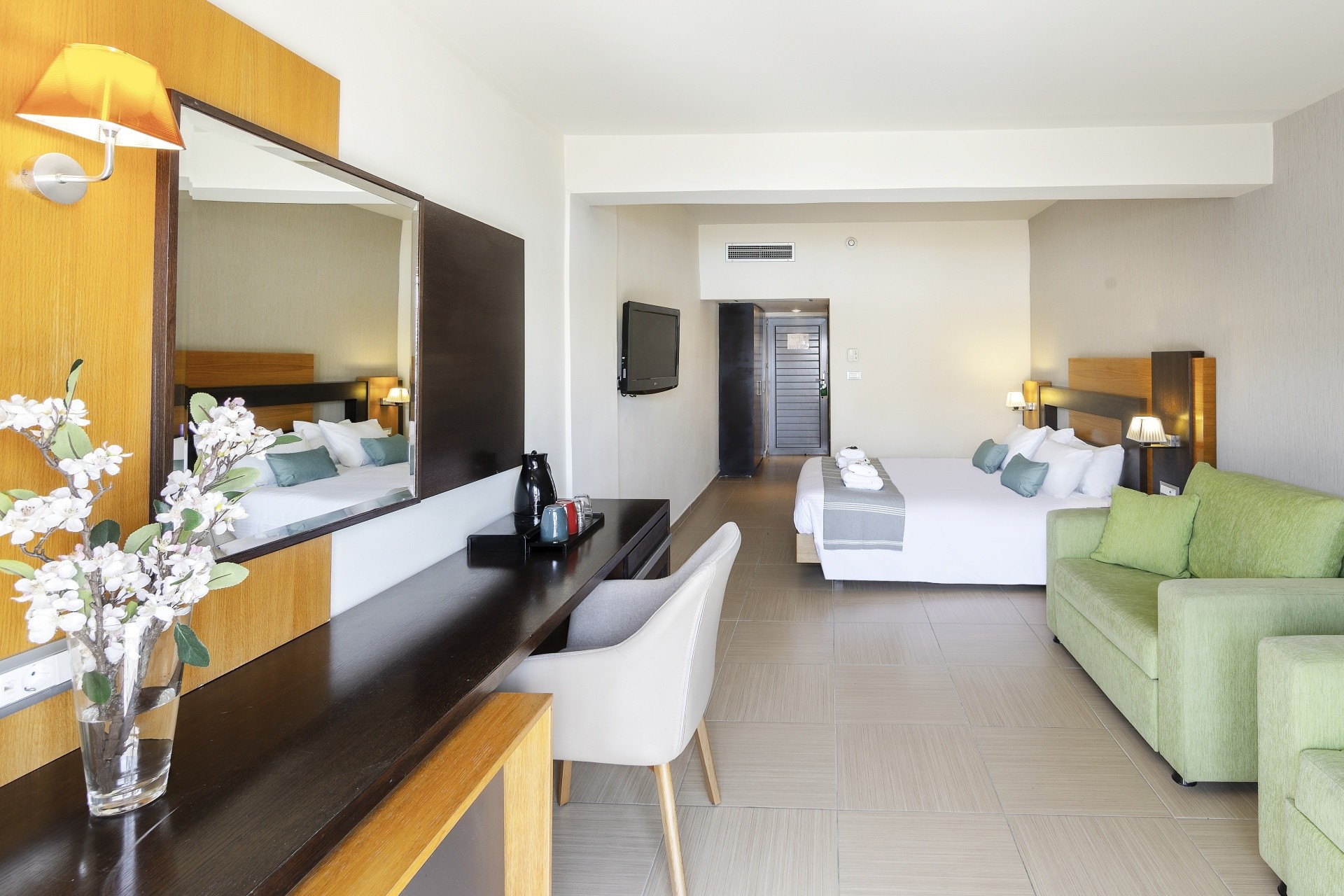 Leonardo Kolymbia 11