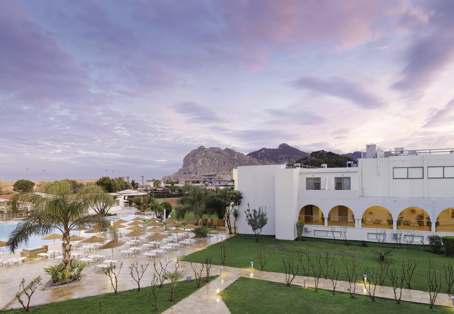 Leonardo Kolymbia 30