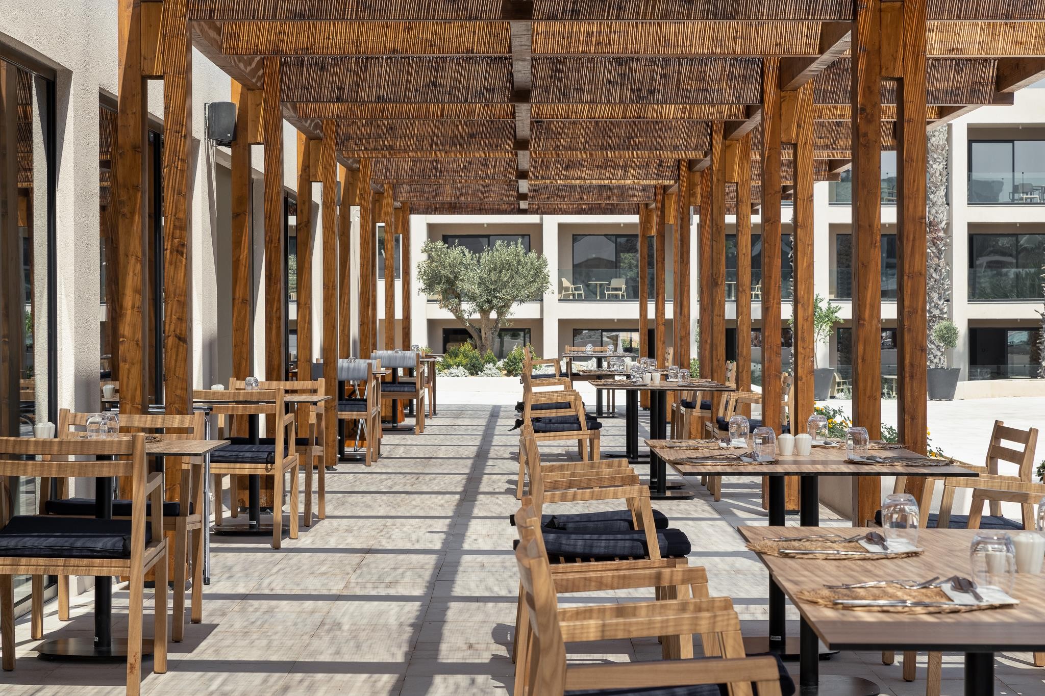 Helea Family Beach Resort 16