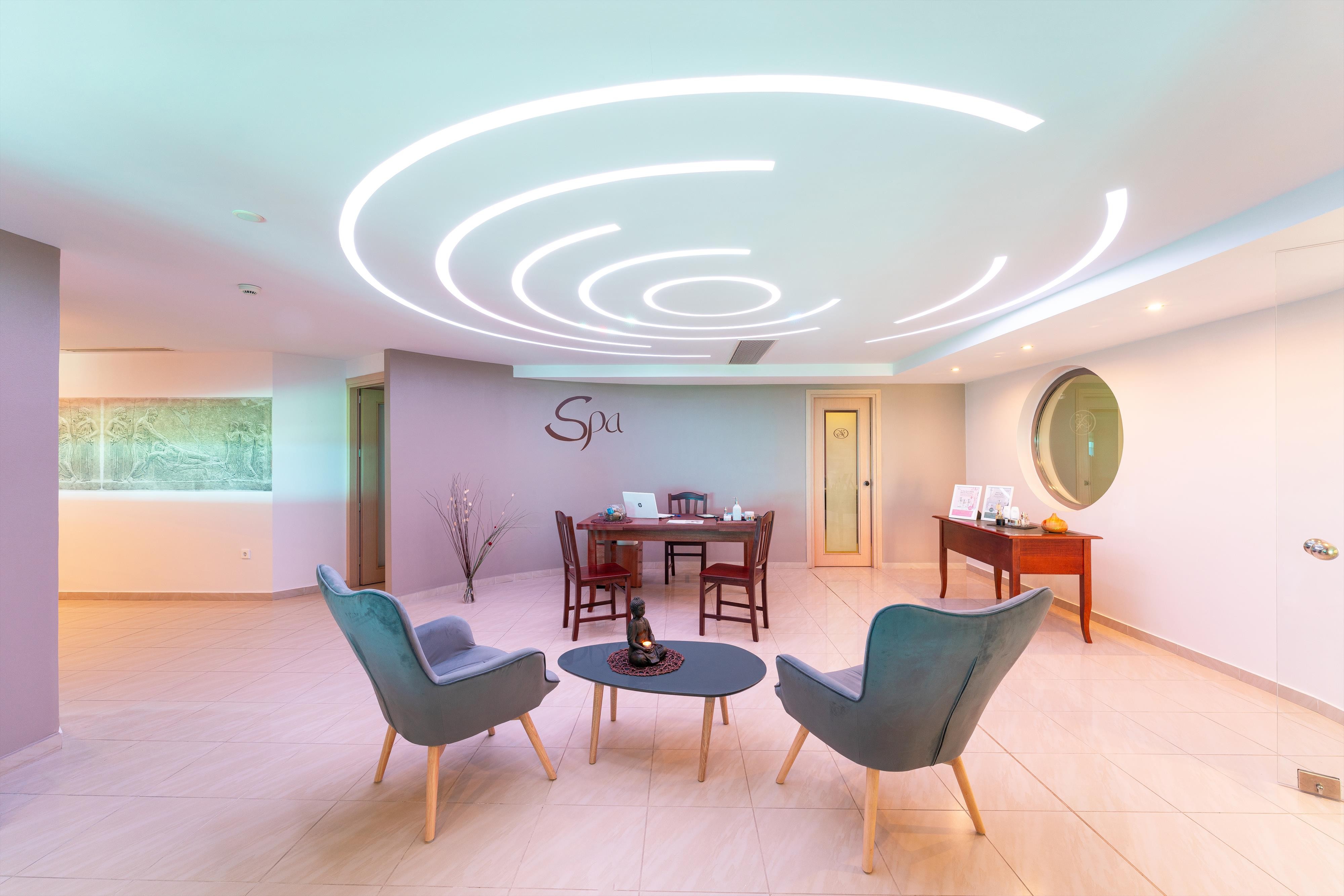 The Kresten Royal Villas & Spa 28