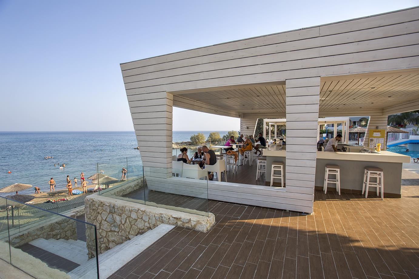 Sunrise Beach Resort 16