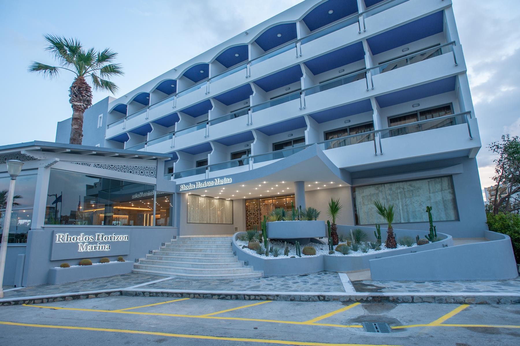 Rhodos Horizon Marina 16