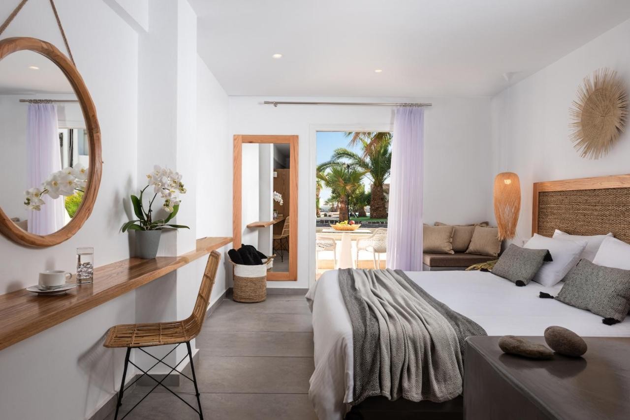 Smy Mediterranean White Santorini