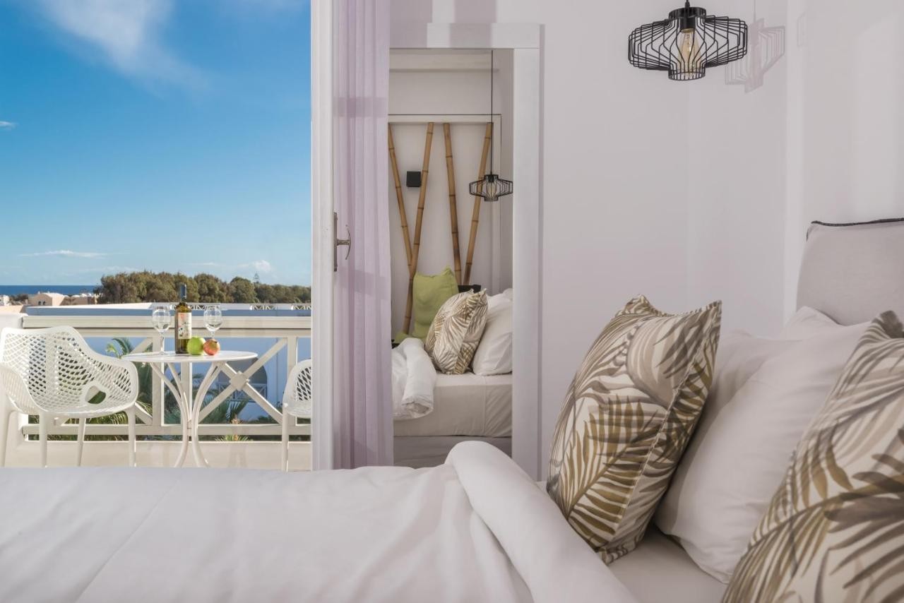 Smy Mediterranean White Santorini 8