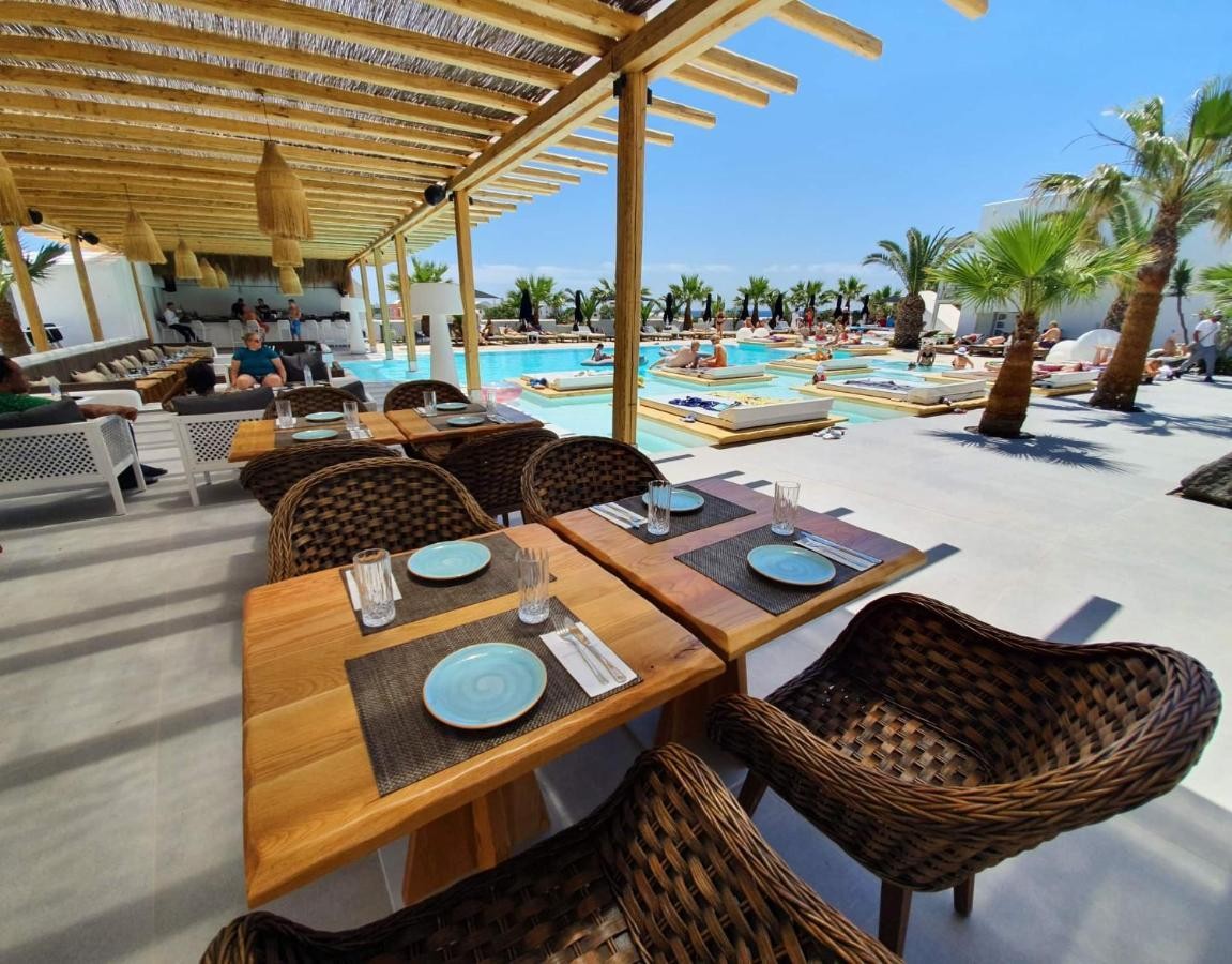 Smy Mediterranean White Santorini 20