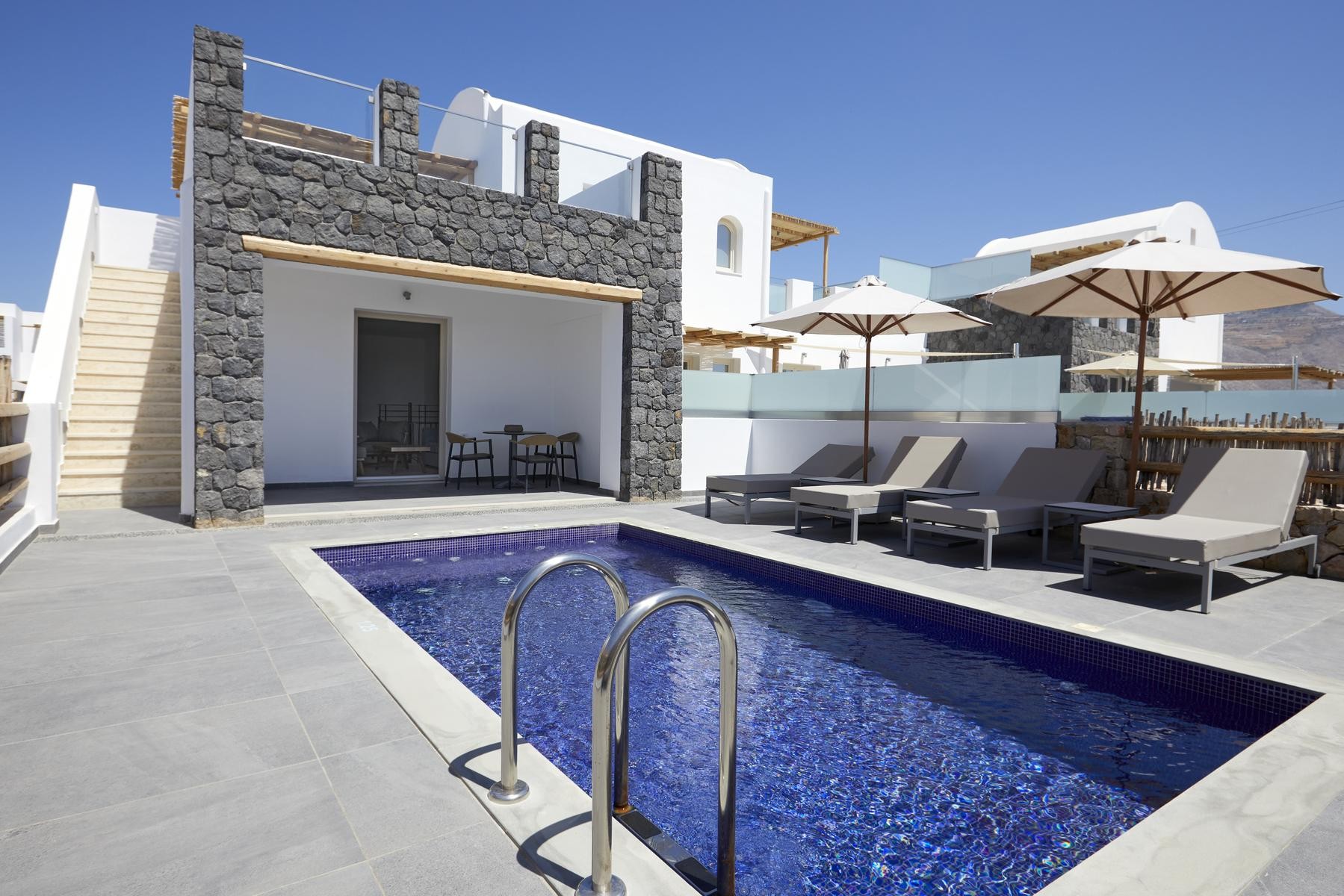 Sea Breeze Santorini Beach Resort, Curio Collection by Hilton 8