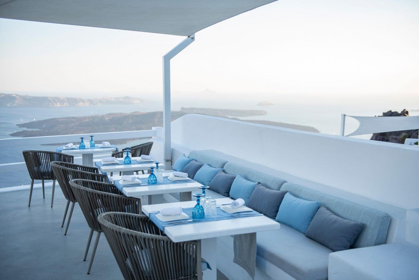 Aqua Luxury Suites 14