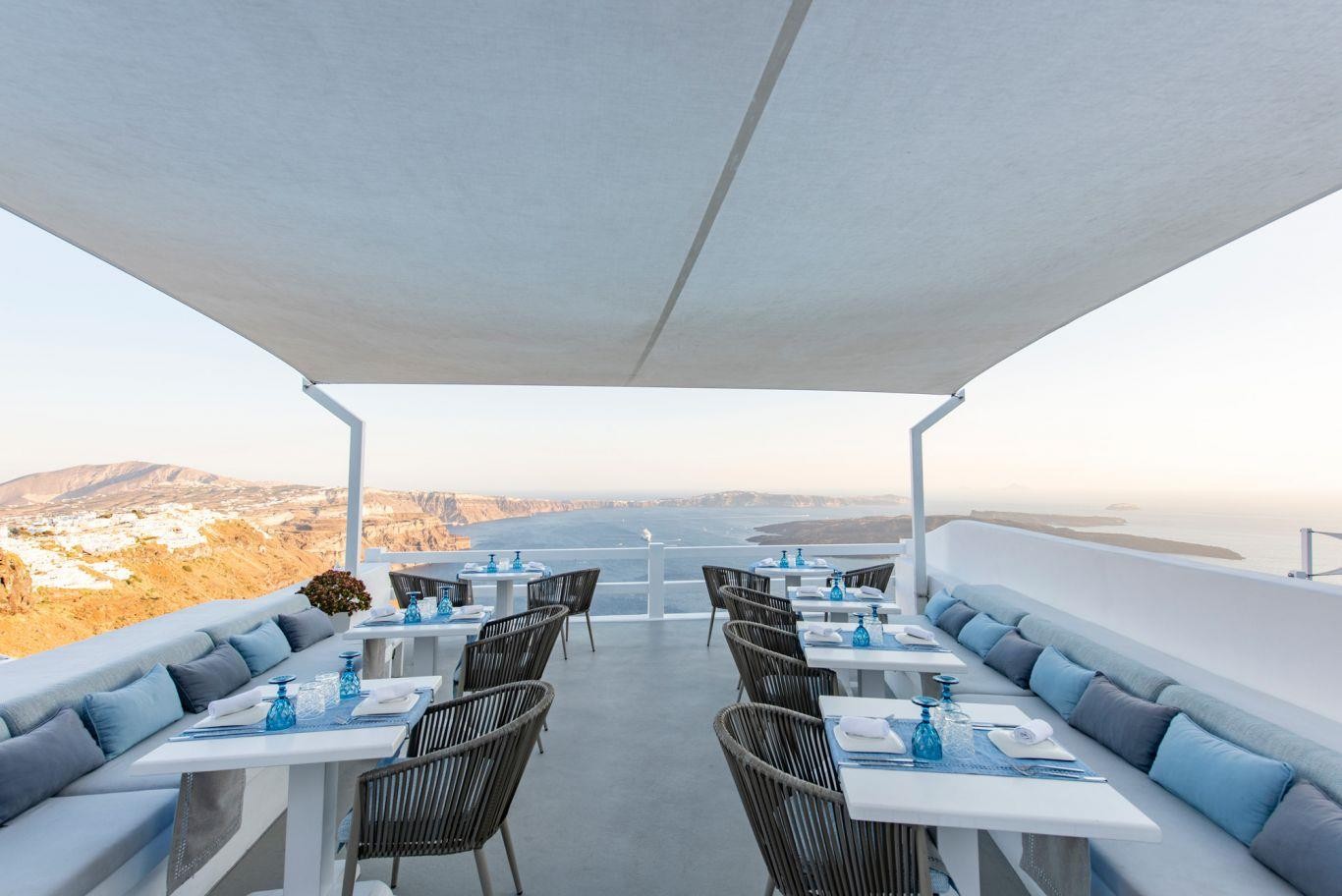 Aqua Luxury Suites 13