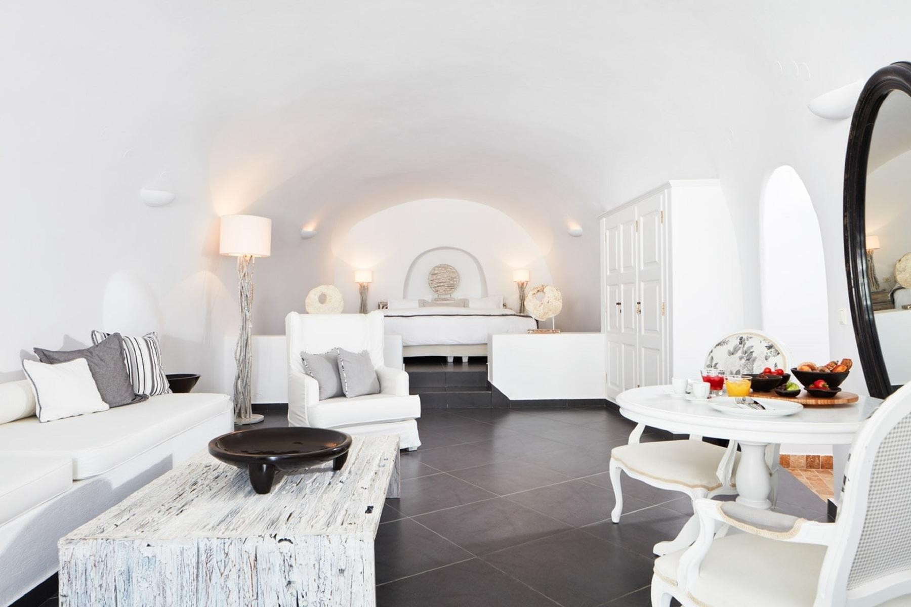 San Antonio Luxury Hotel and Suites 6