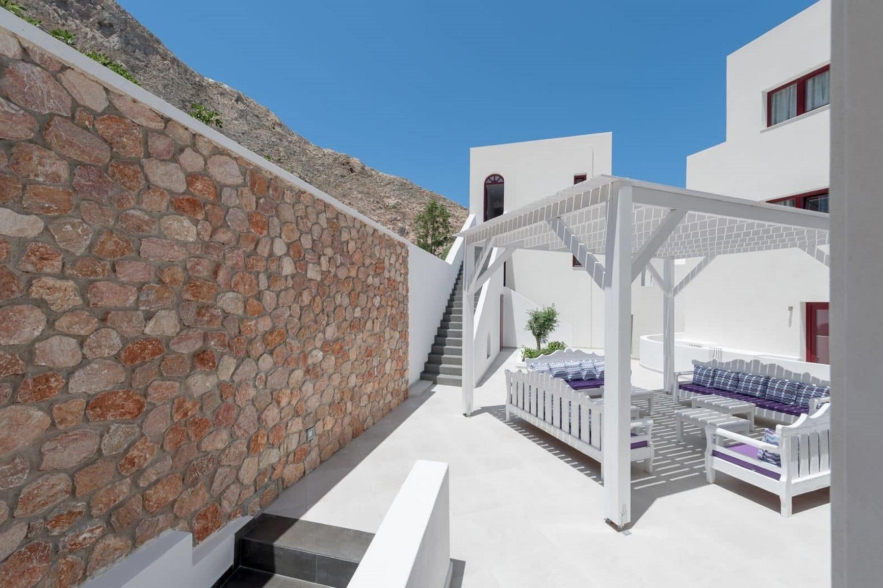 MAR n MAR Crown Hotel & Suites 11