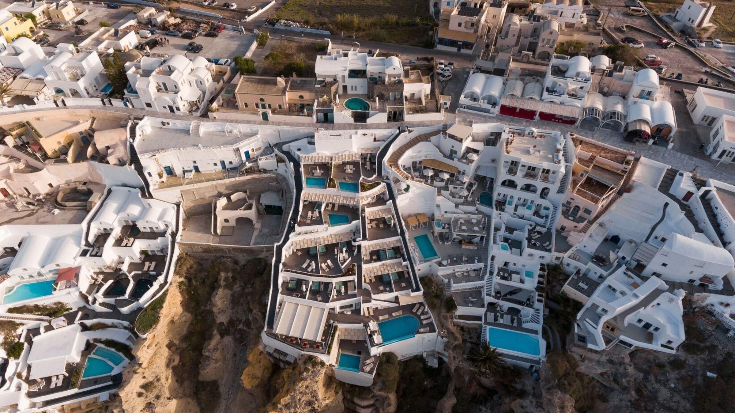 Santorini Secret Suites & Spa