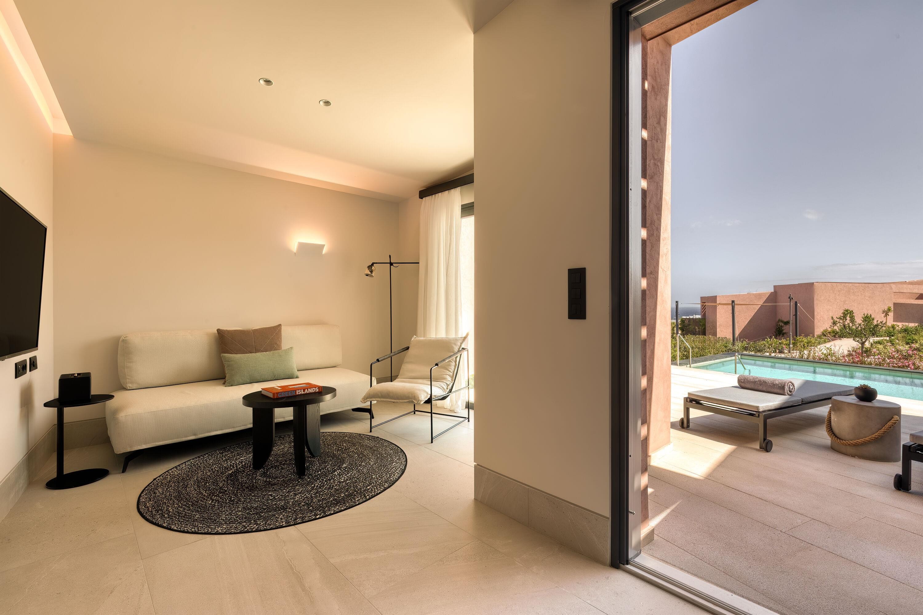 Domes Novos Santorini, Autograph Collection 18