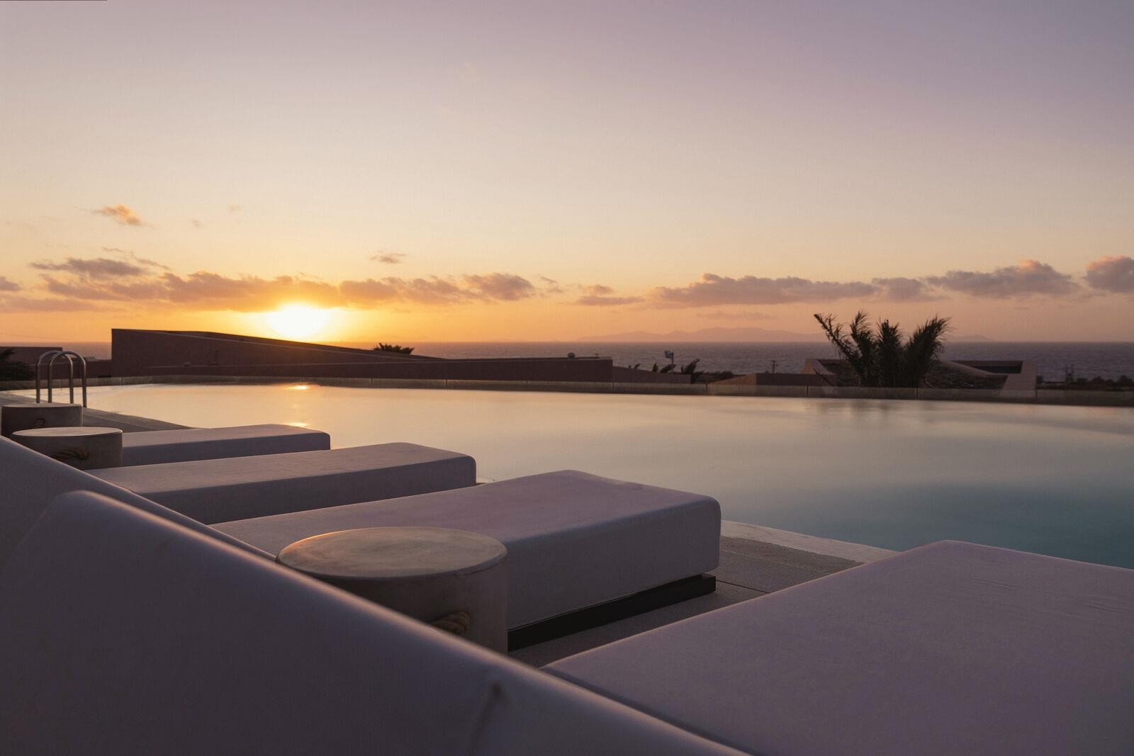 Domes Novos Santorini, Autograph Collection 2