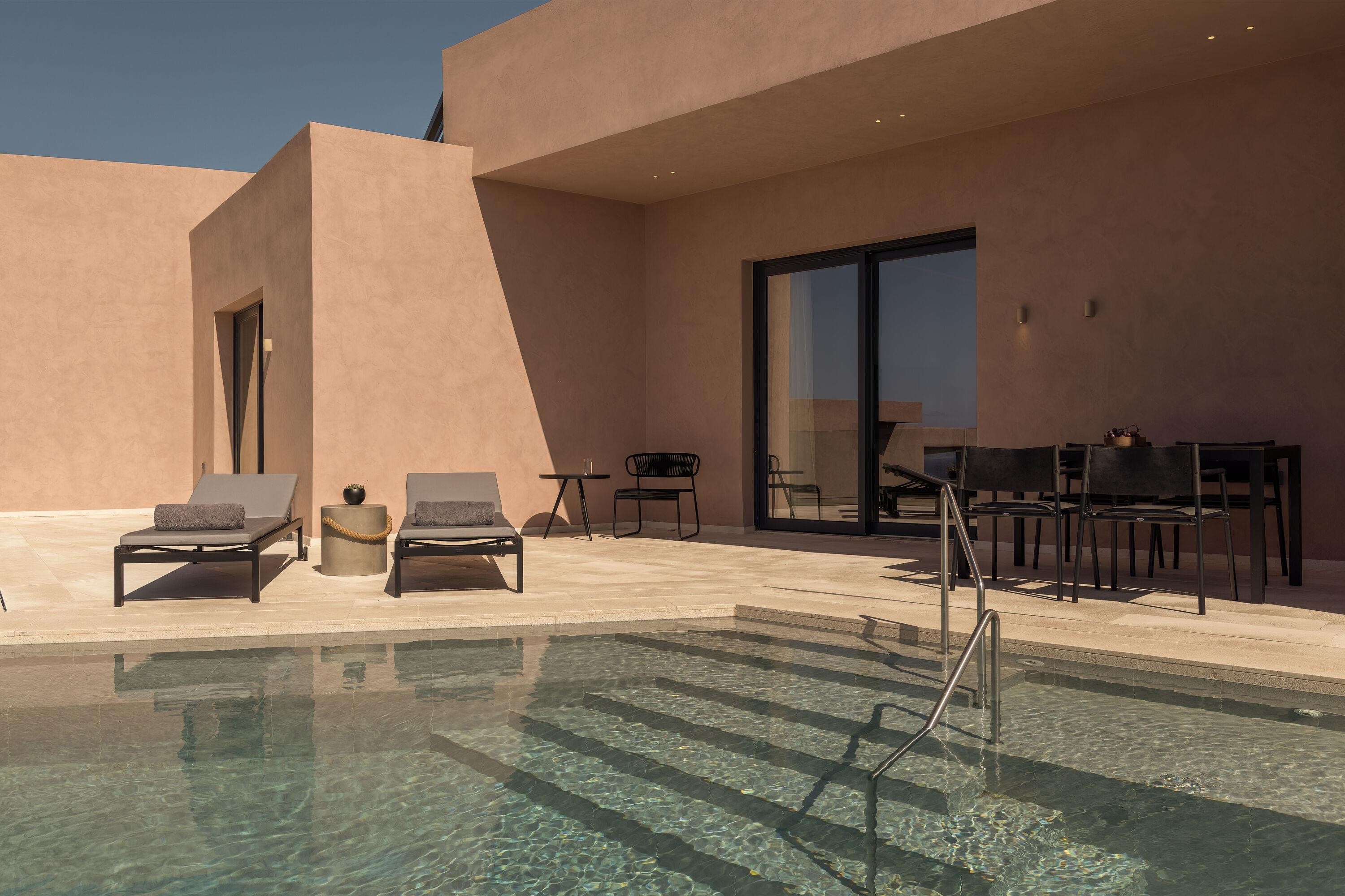 Domes Novos Santorini, Autograph Collection 24