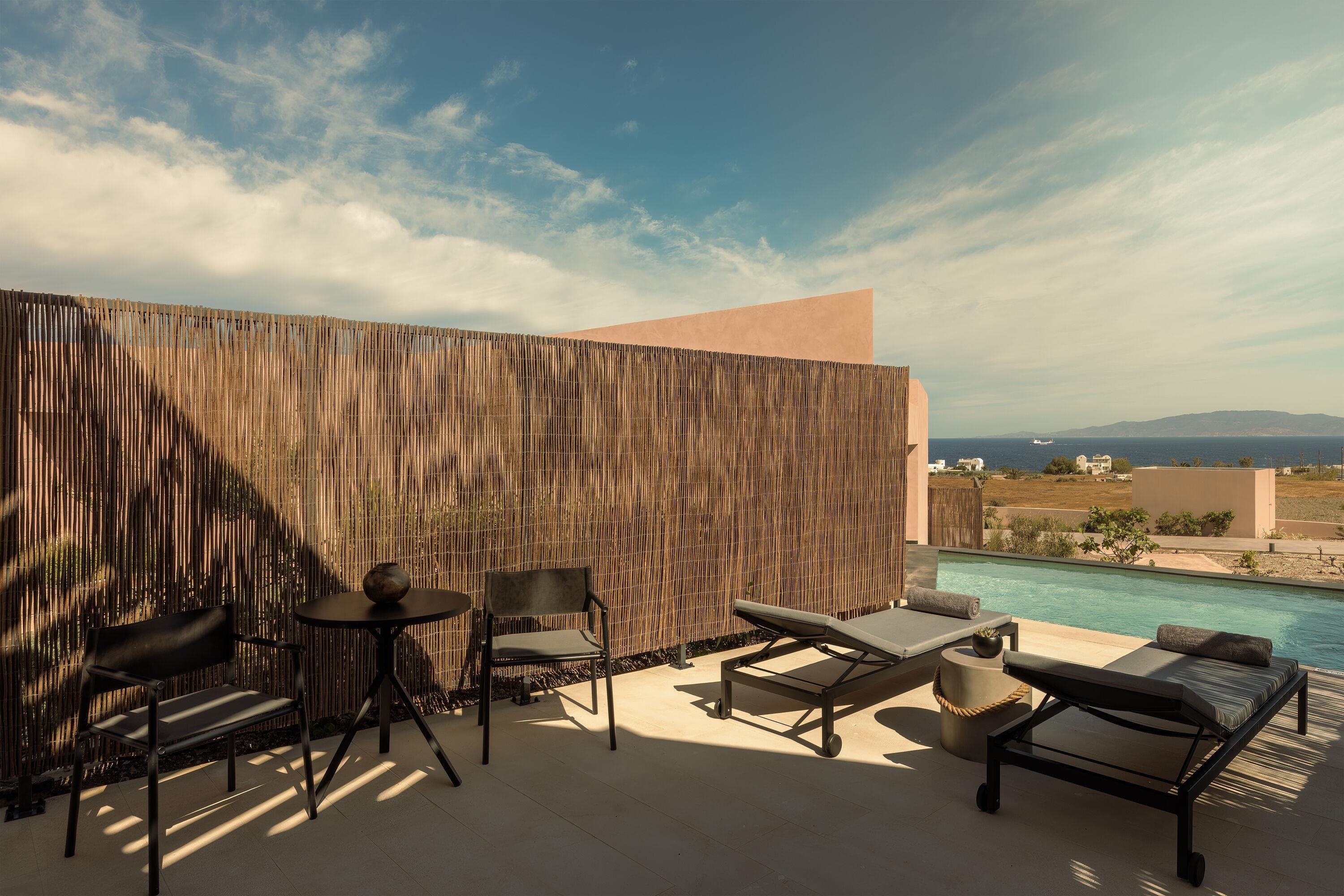 Domes Novos Santorini, Autograph Collection 10