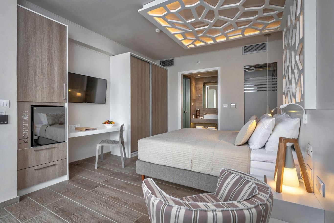 KB Ammos - Adults Only