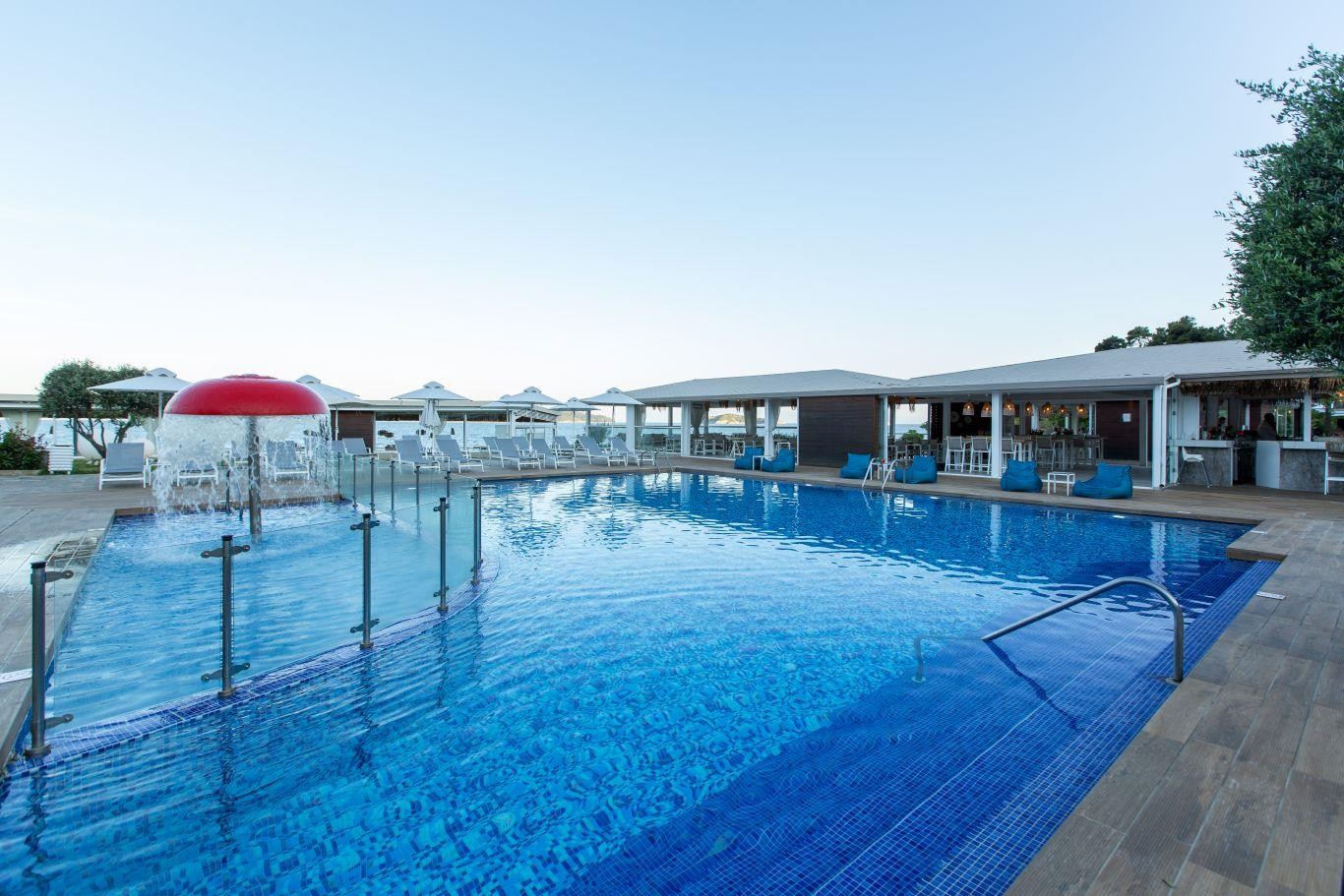 Kassandra Bay Resort, Suites and Spa