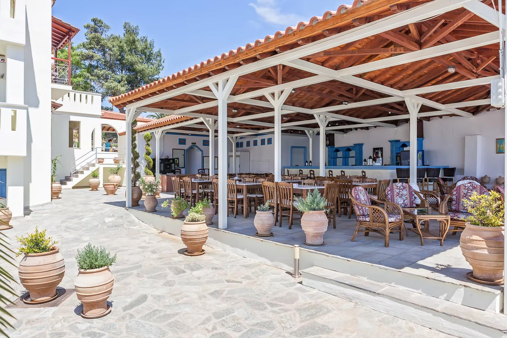 Stafylos Suites Boutique Hotel 12