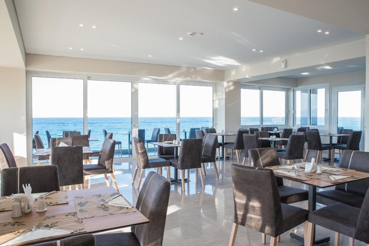 Golden Coast Family Resort 13