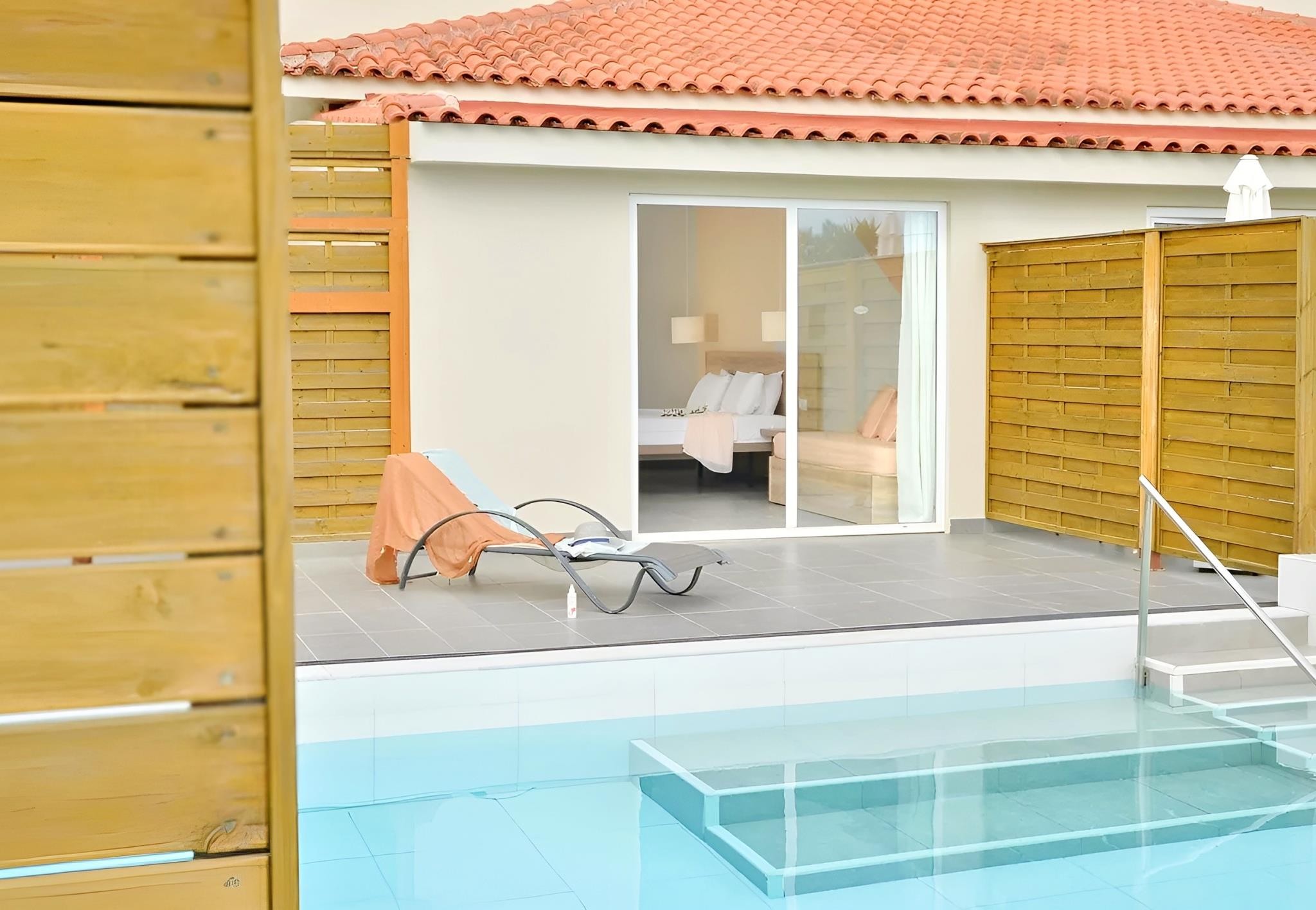 Exotica Hotel & Spa by Zante Plaza 10