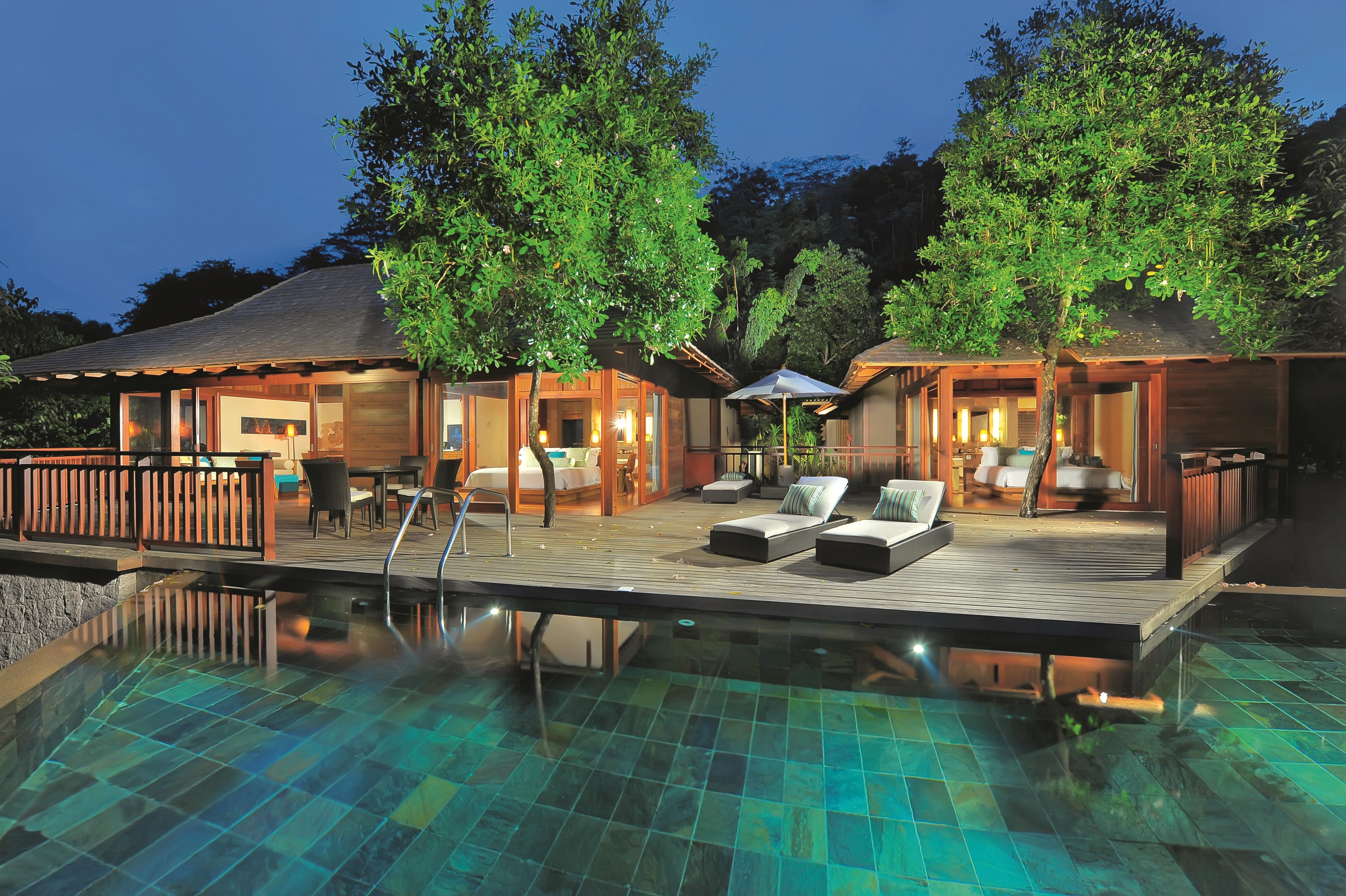 Constance Ephelia 12