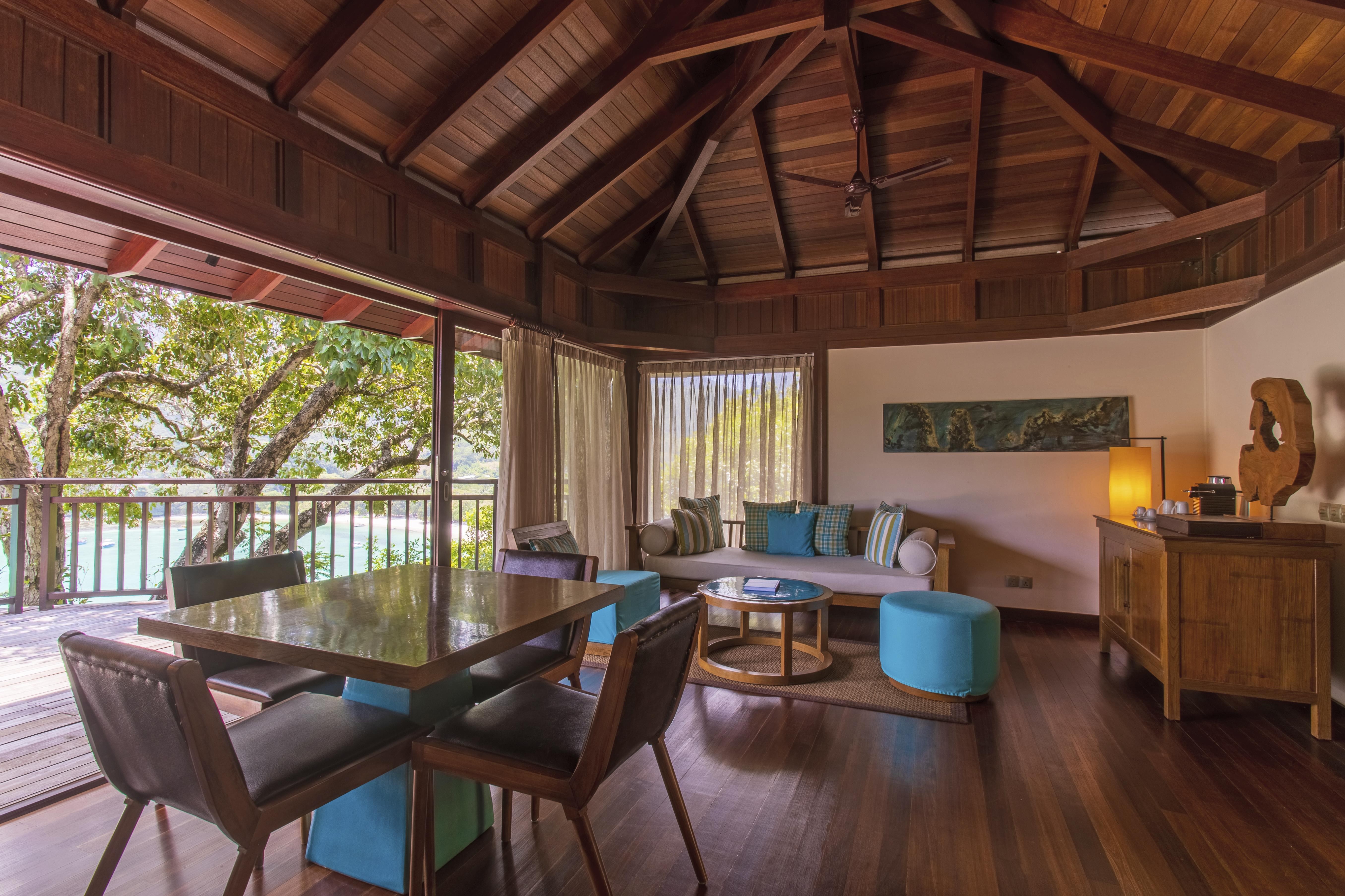 Constance Ephelia 14